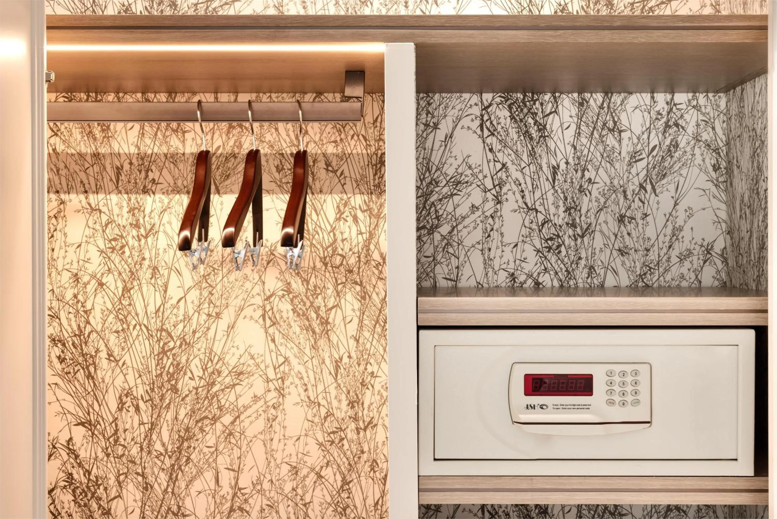Bedroom in Waldorf Astoria Jerusalem