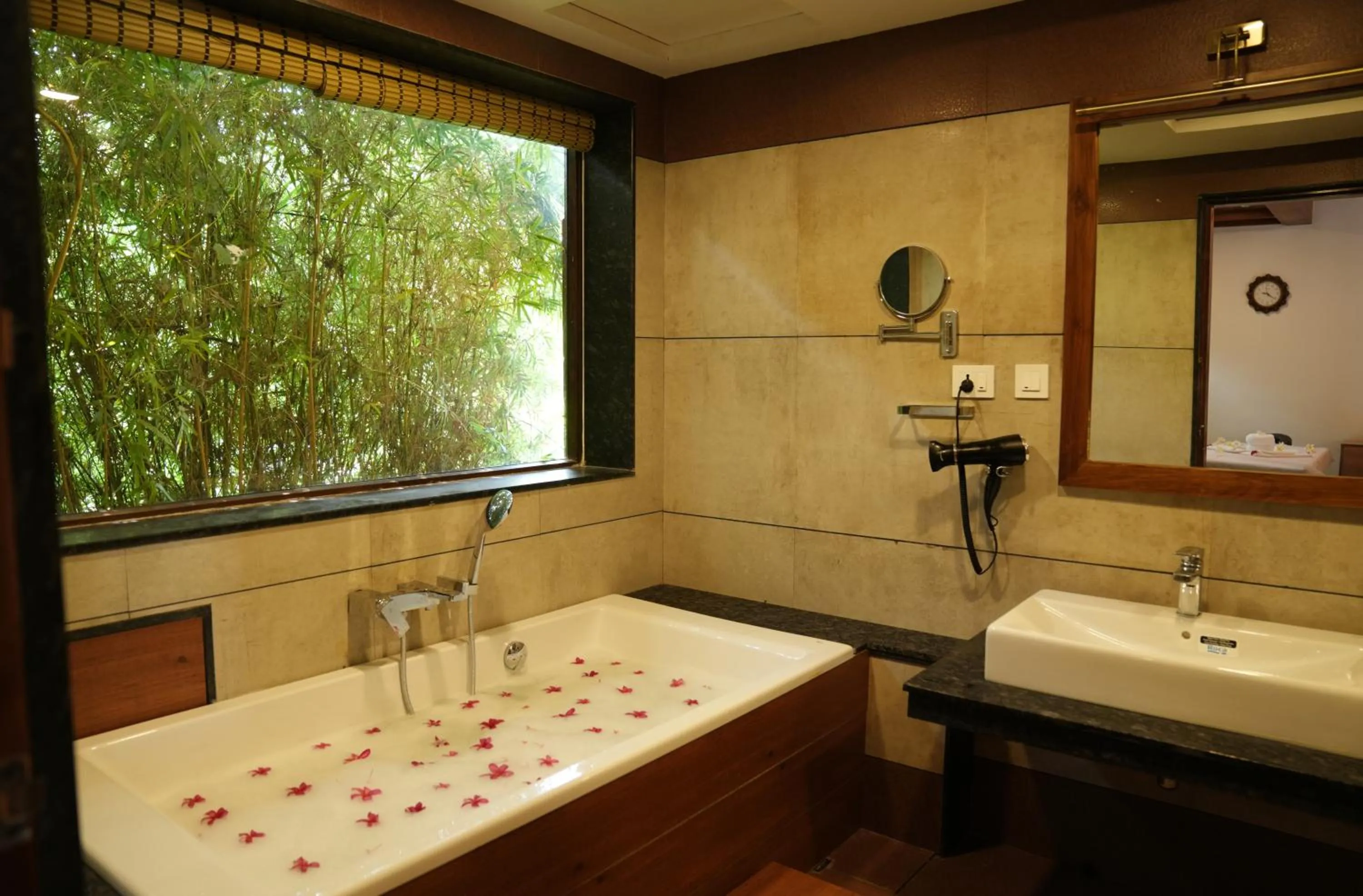 Spa and wellness centre/facilities in Gokulam Grand Resort & Spa, Kumarakom