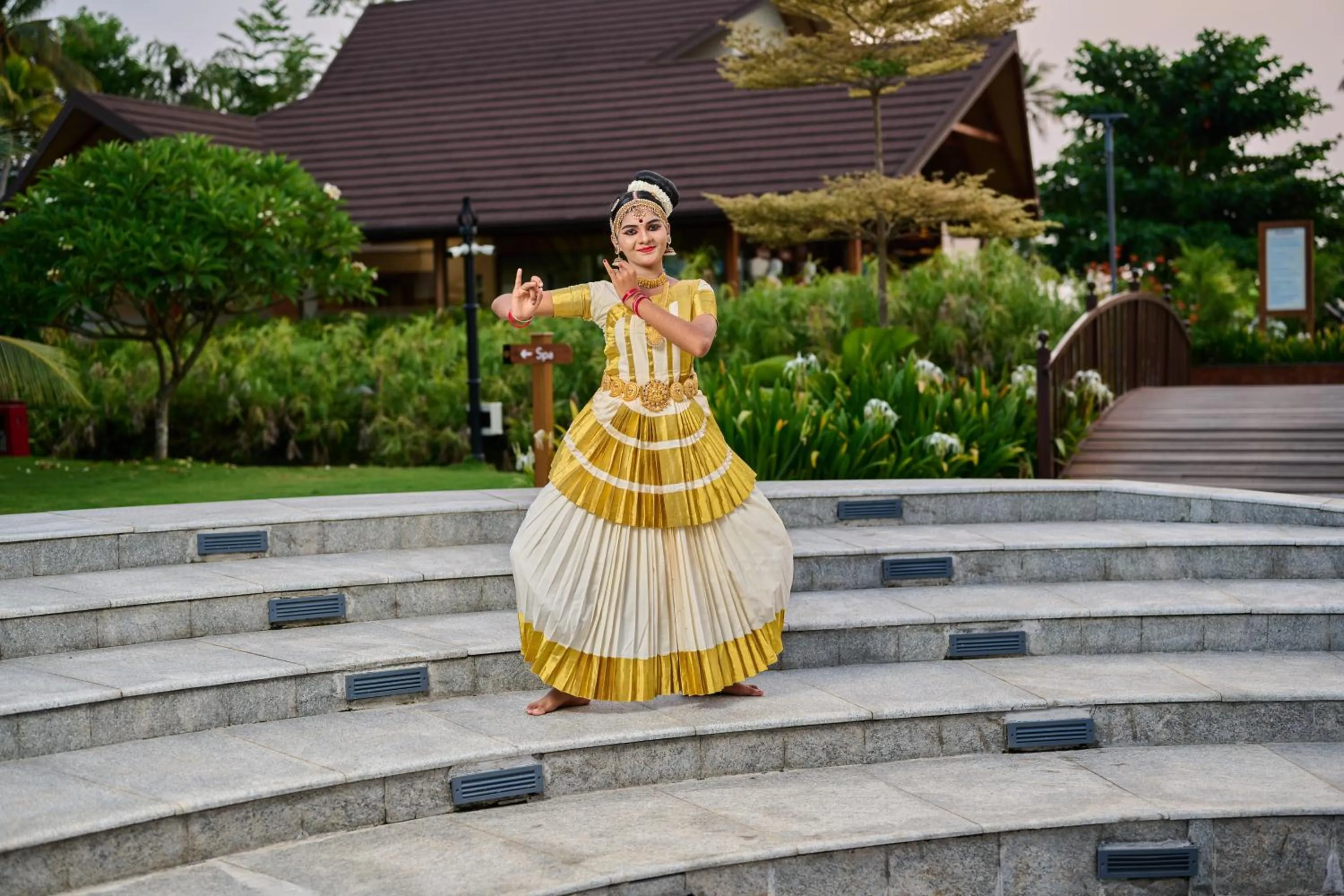 Activities in Gokulam Grand Resort & Spa, Kumarakom