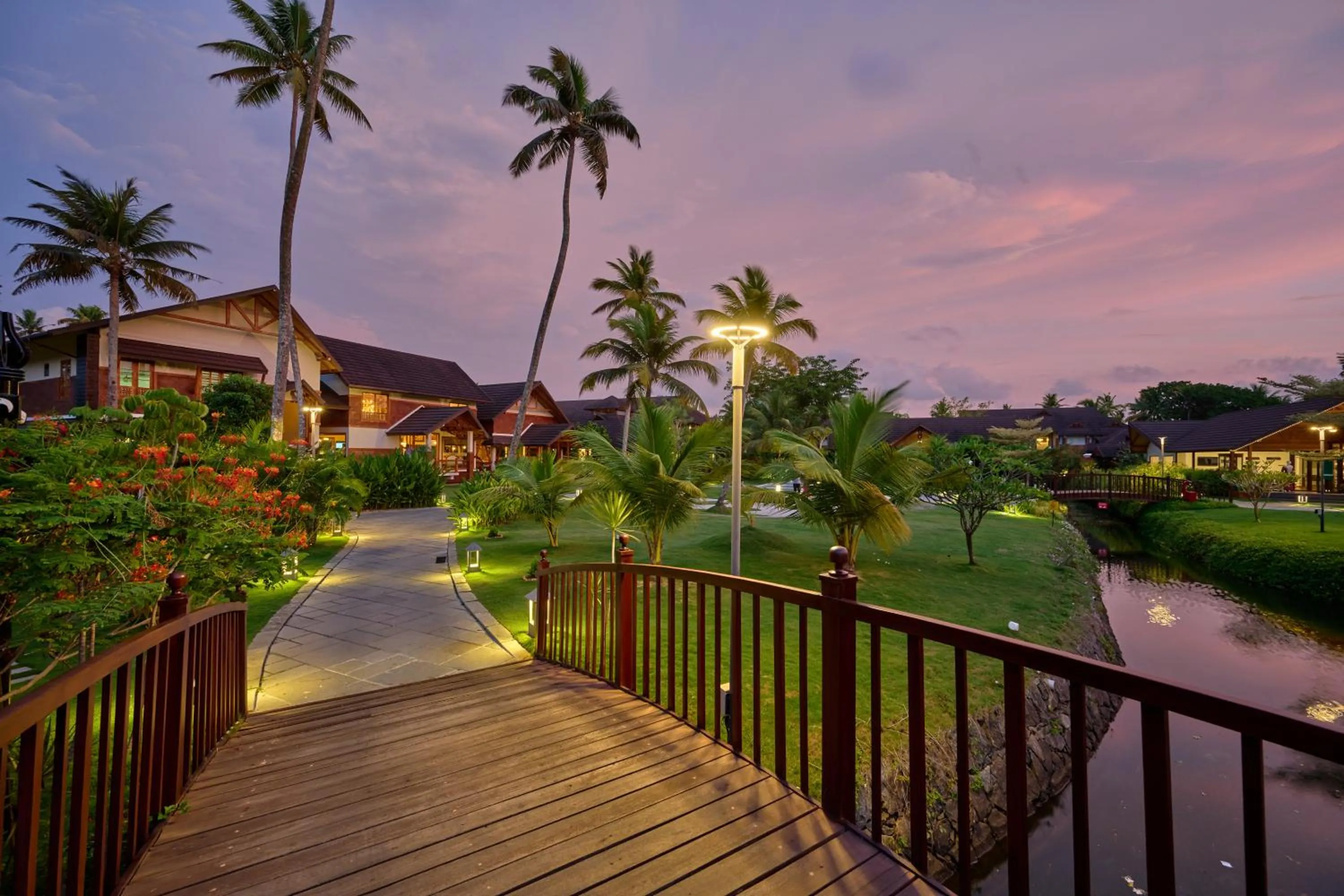 Natural landscape in Gokulam Grand Resort & Spa, Kumarakom