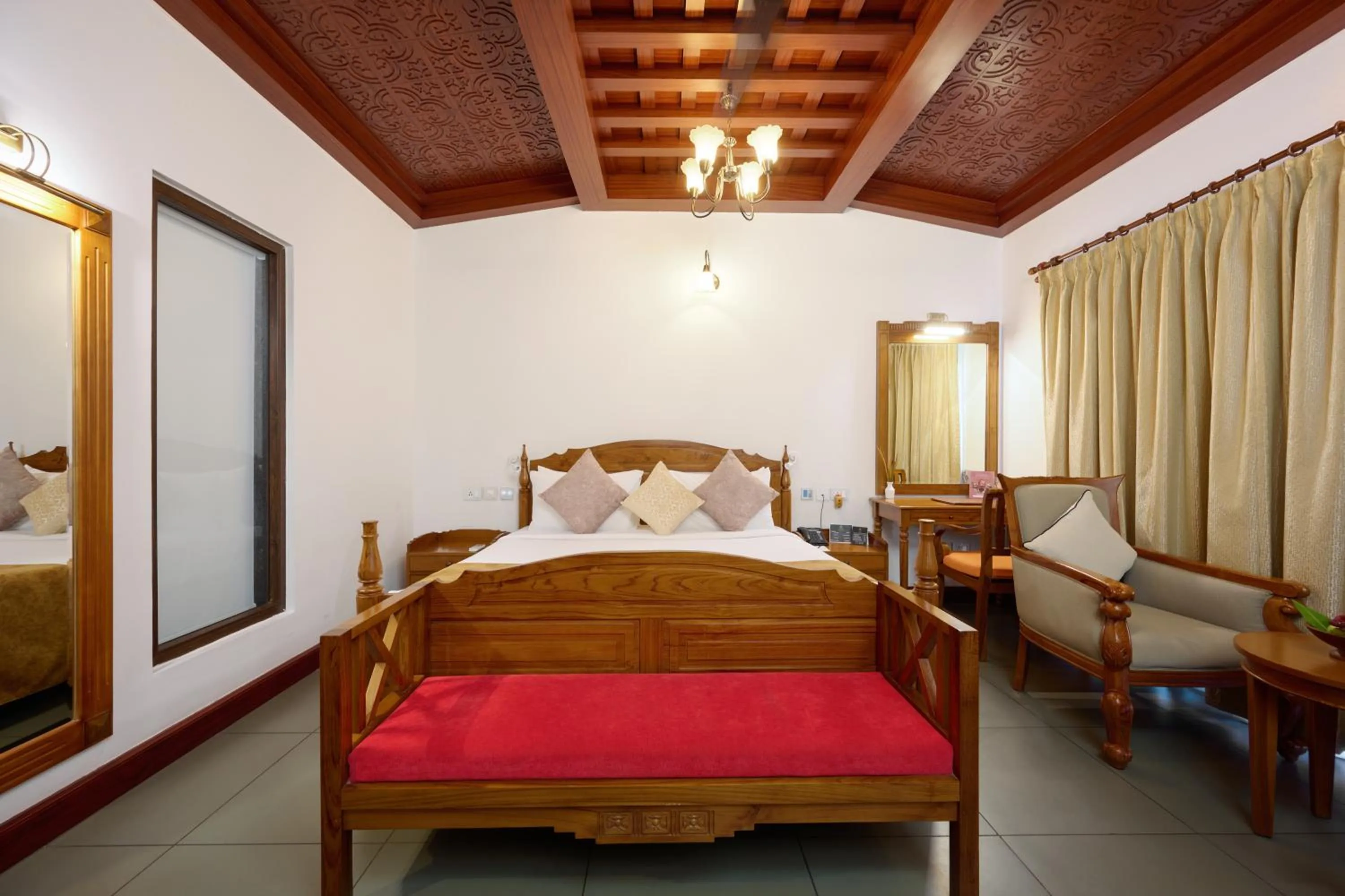 Bed in Gokulam Grand Resort & Spa, Kumarakom