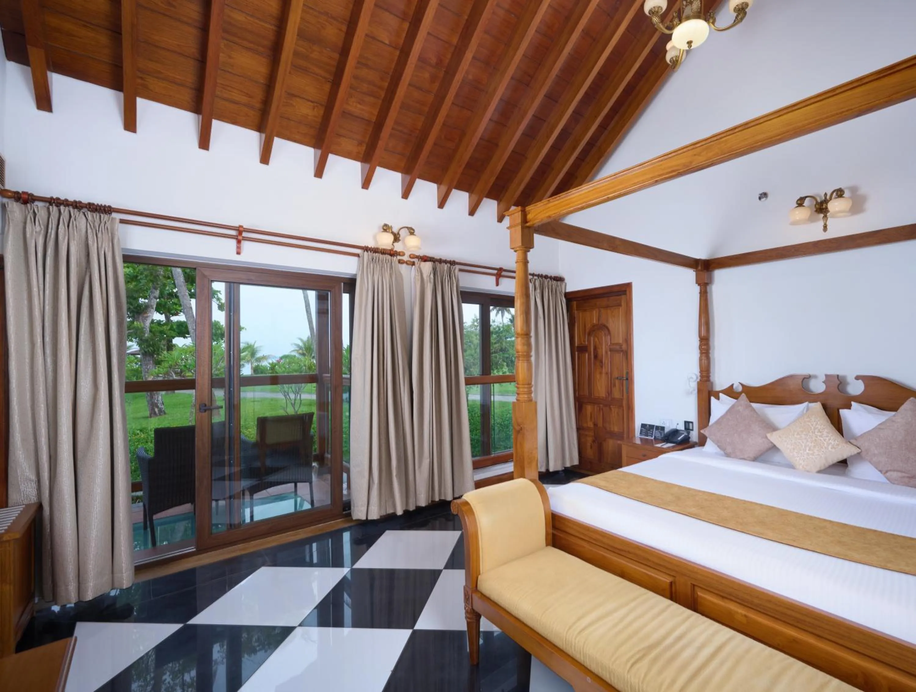 Bed in Gokulam Grand Resort & Spa, Kumarakom