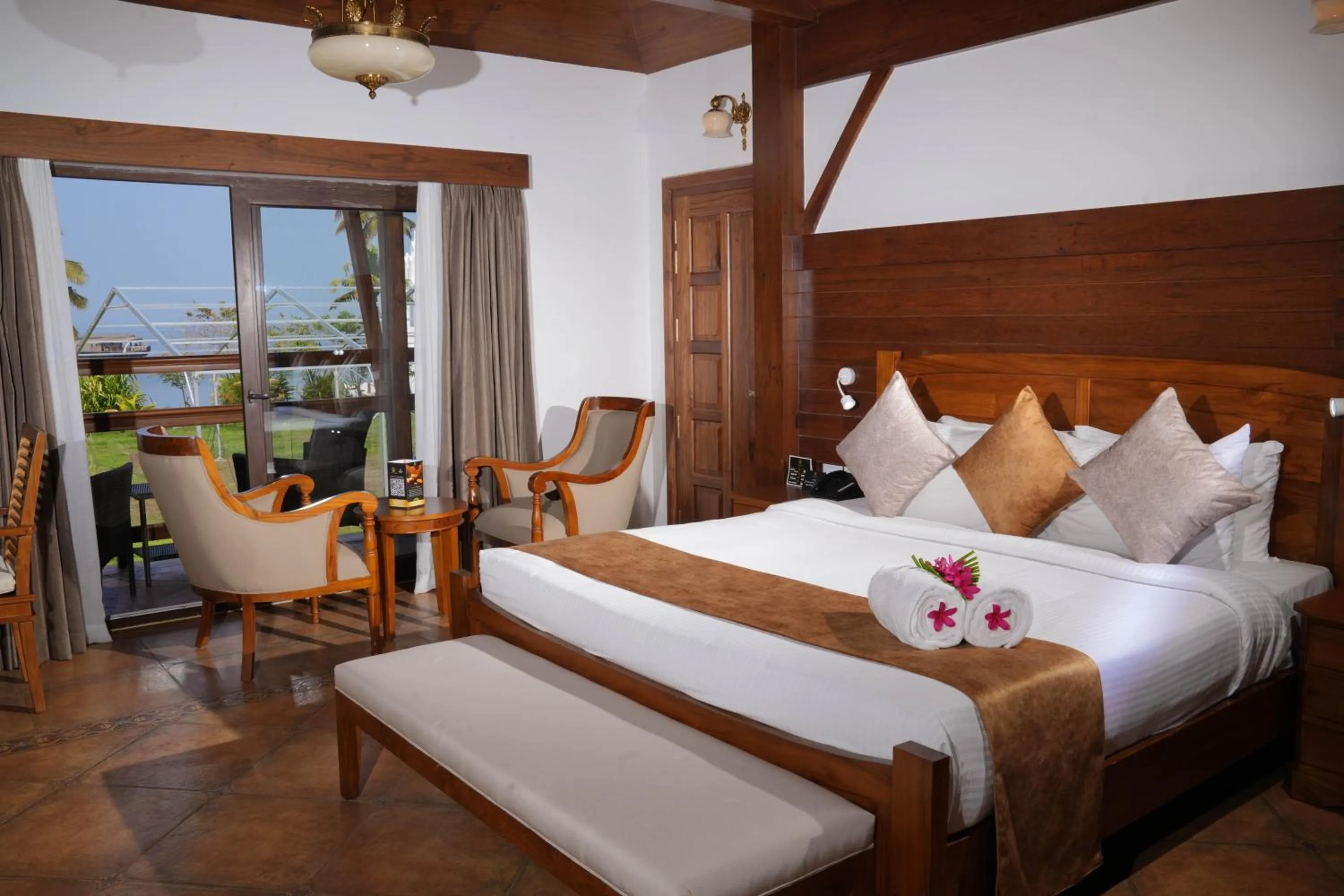 Bed in Gokulam Grand Resort & Spa, Kumarakom