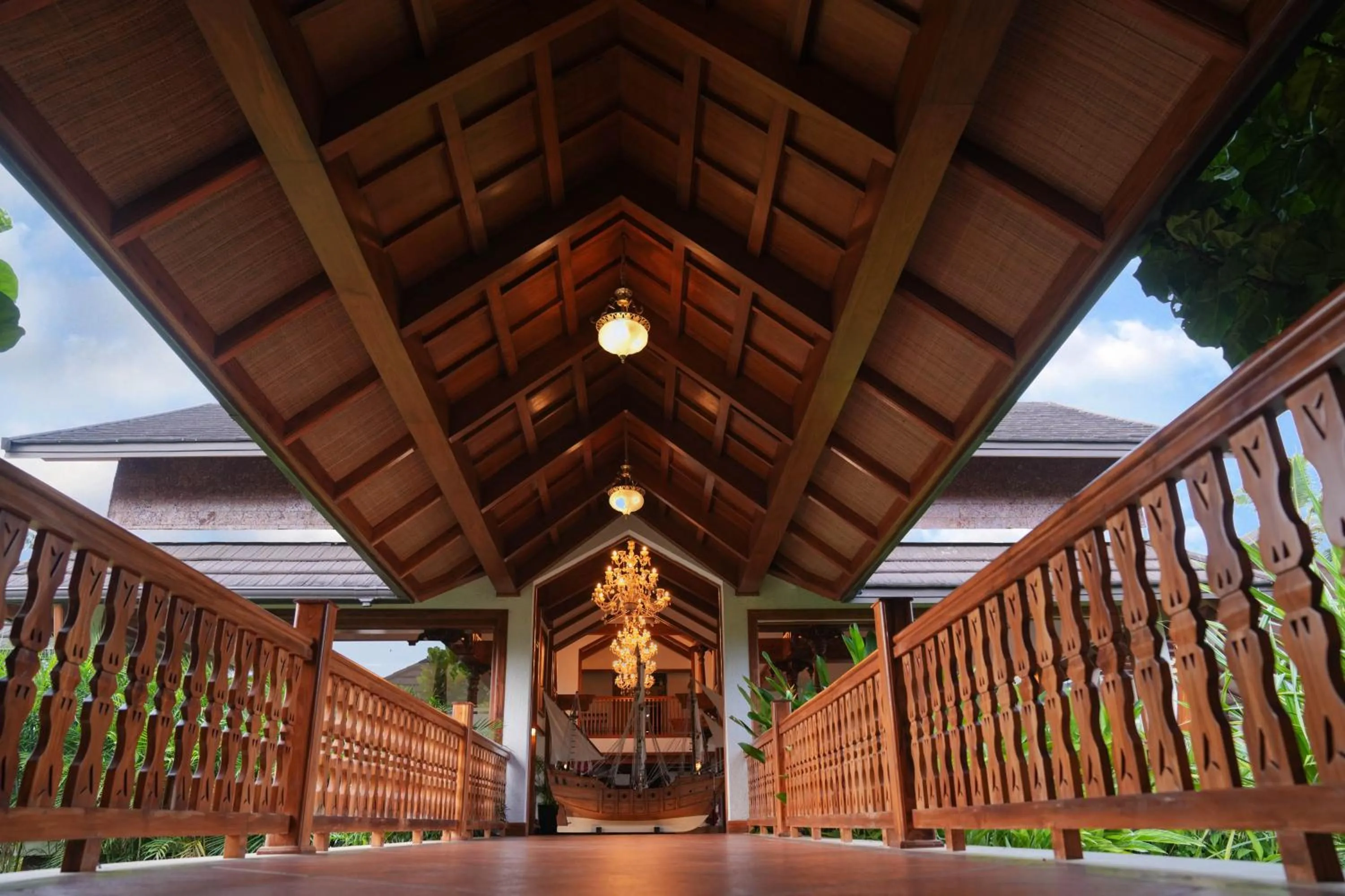 Facade/entrance in Gokulam Grand Resort & Spa, Kumarakom