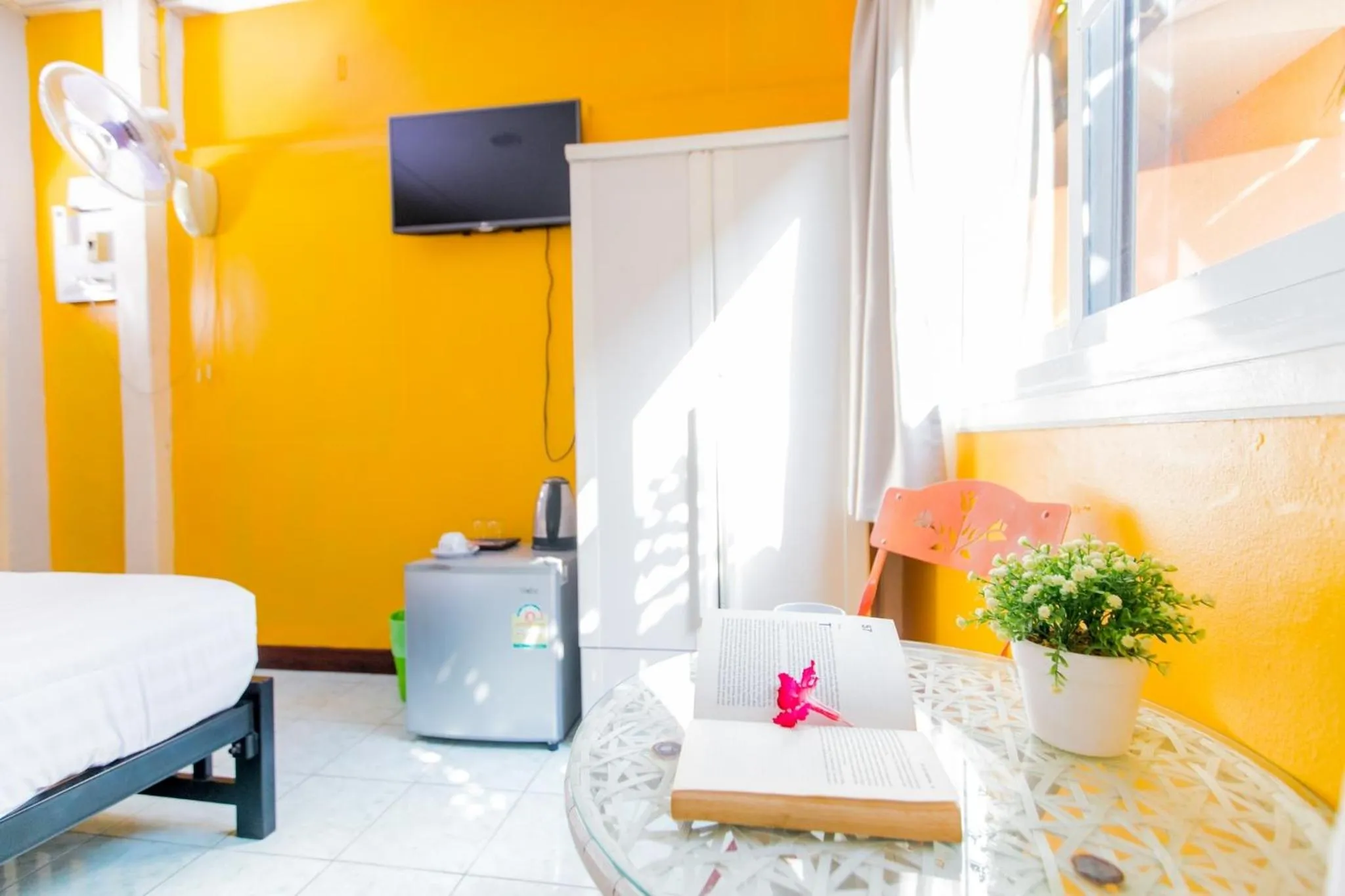 Bed in MANDARIN LODGE by victor