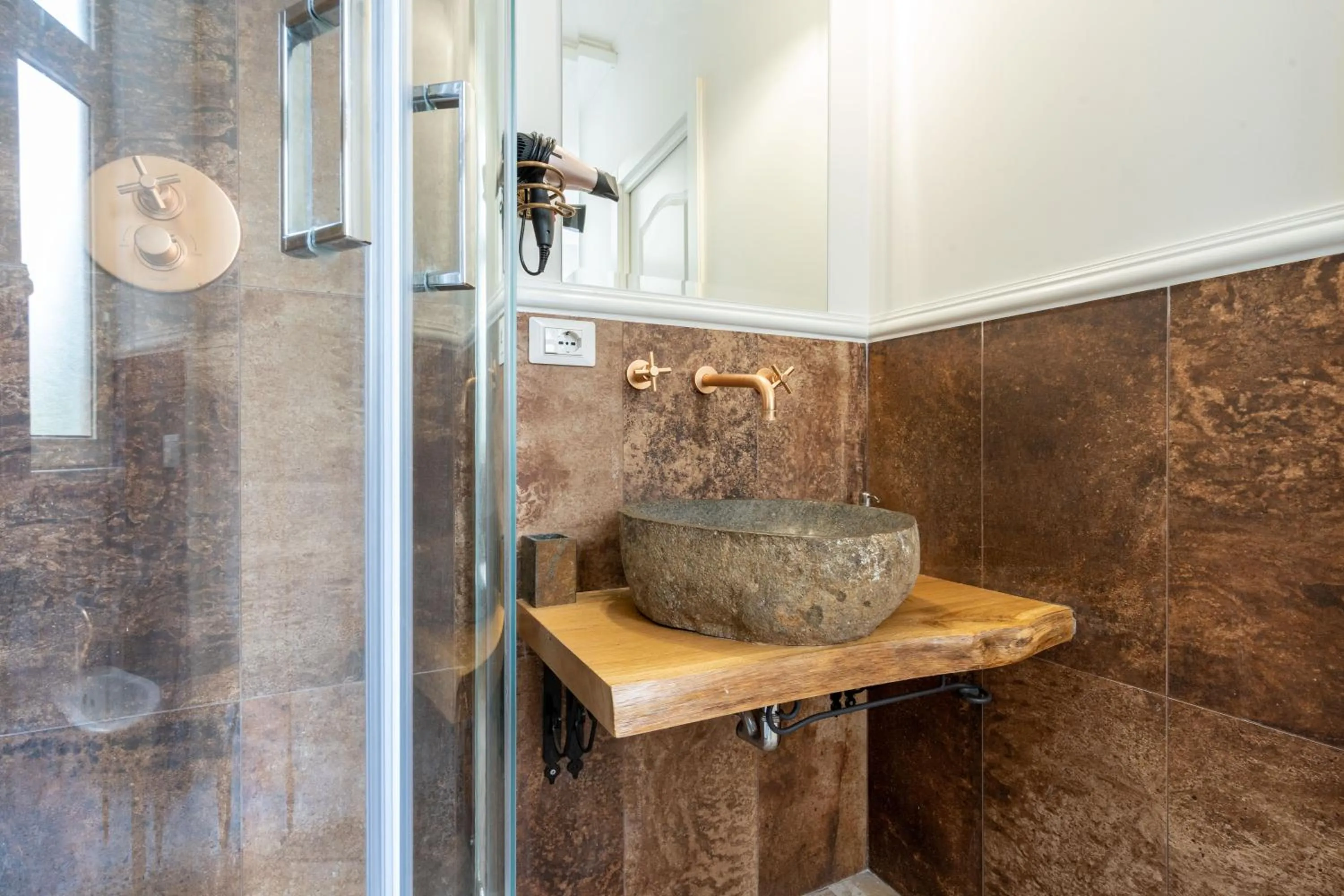 Bathroom in Capital Rooms