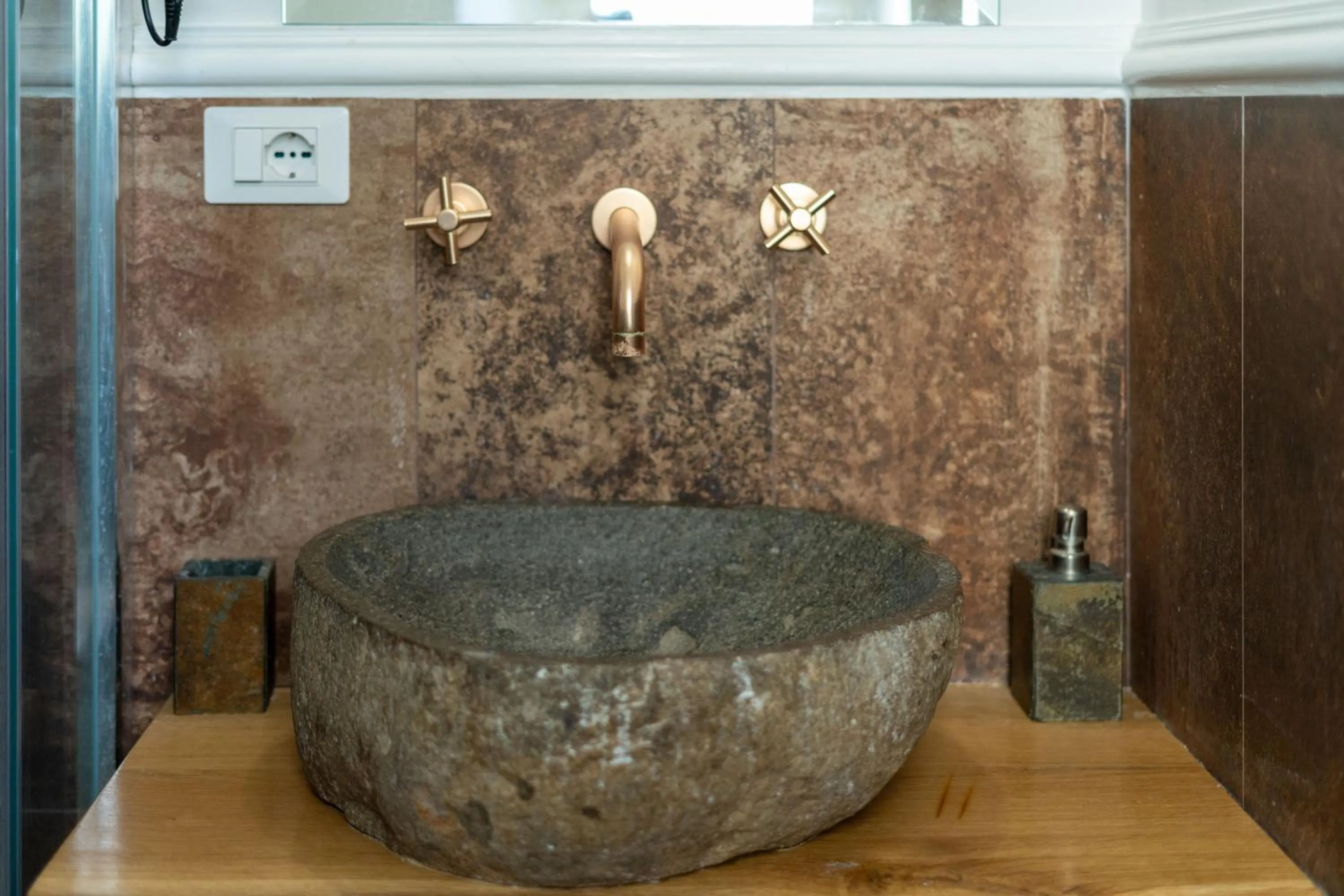 Bathroom in Capital Rooms