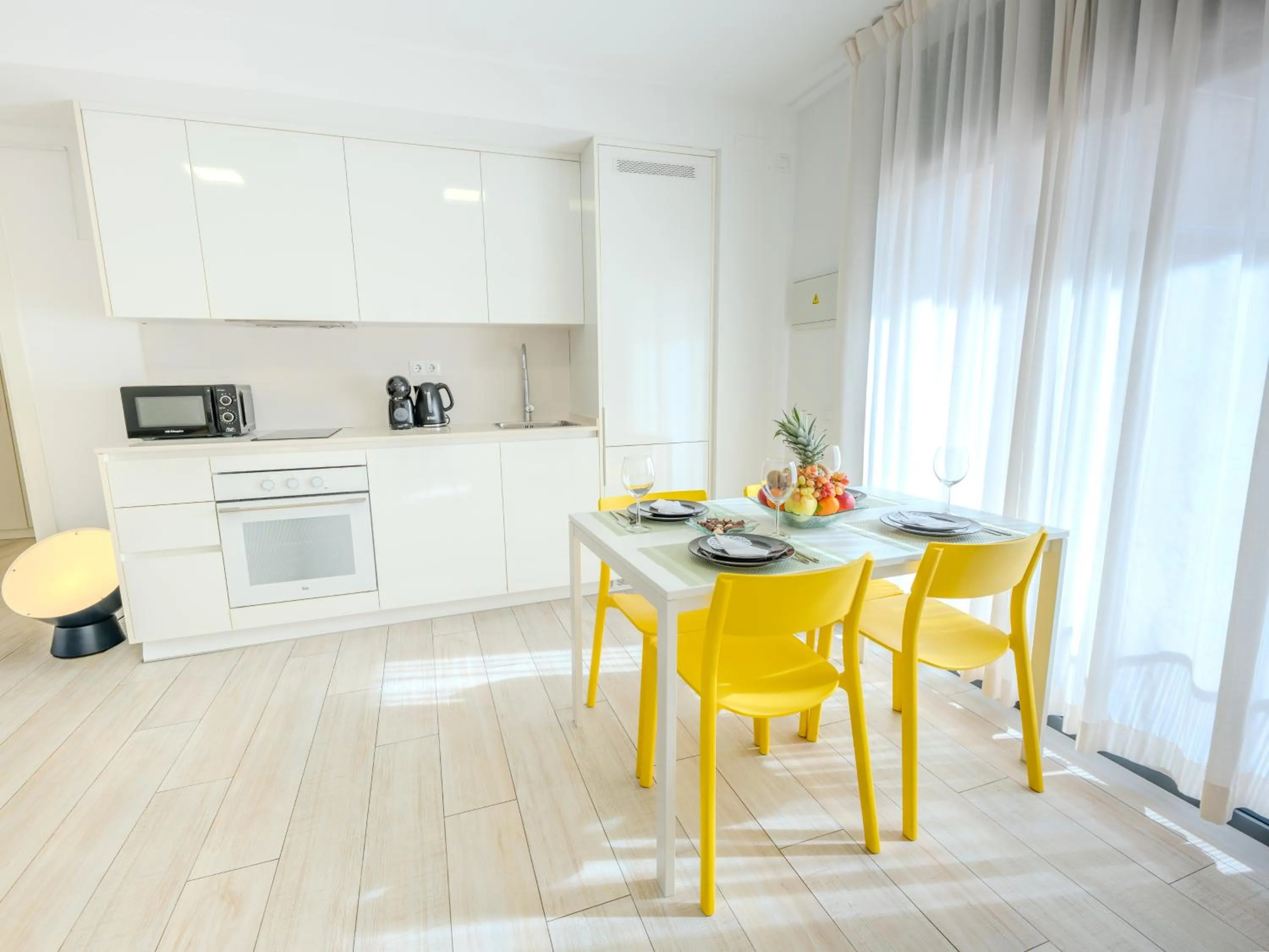 Castell Beach Aparthotel