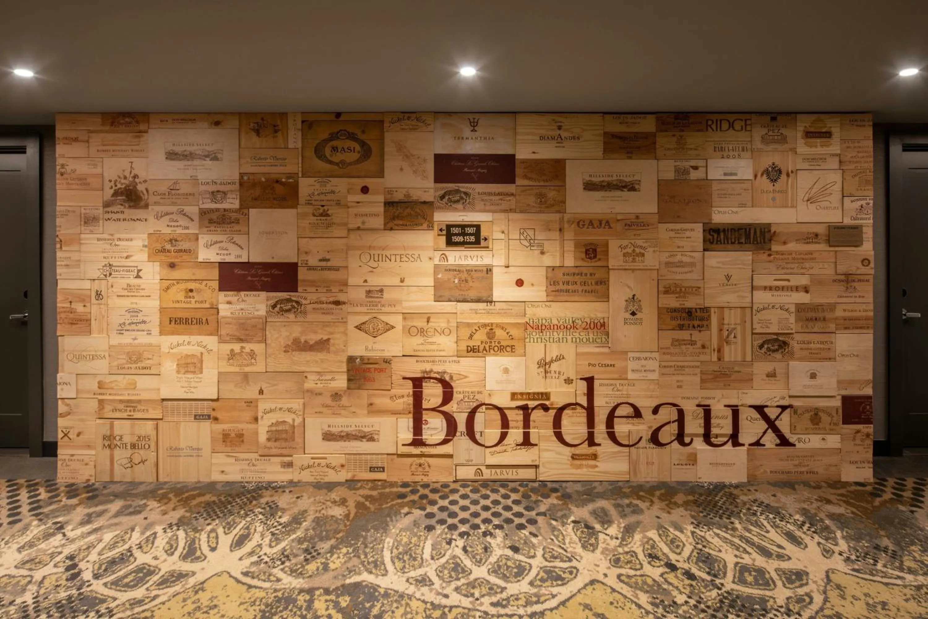 Other in Epicurean Atlanta, Autograph Collection