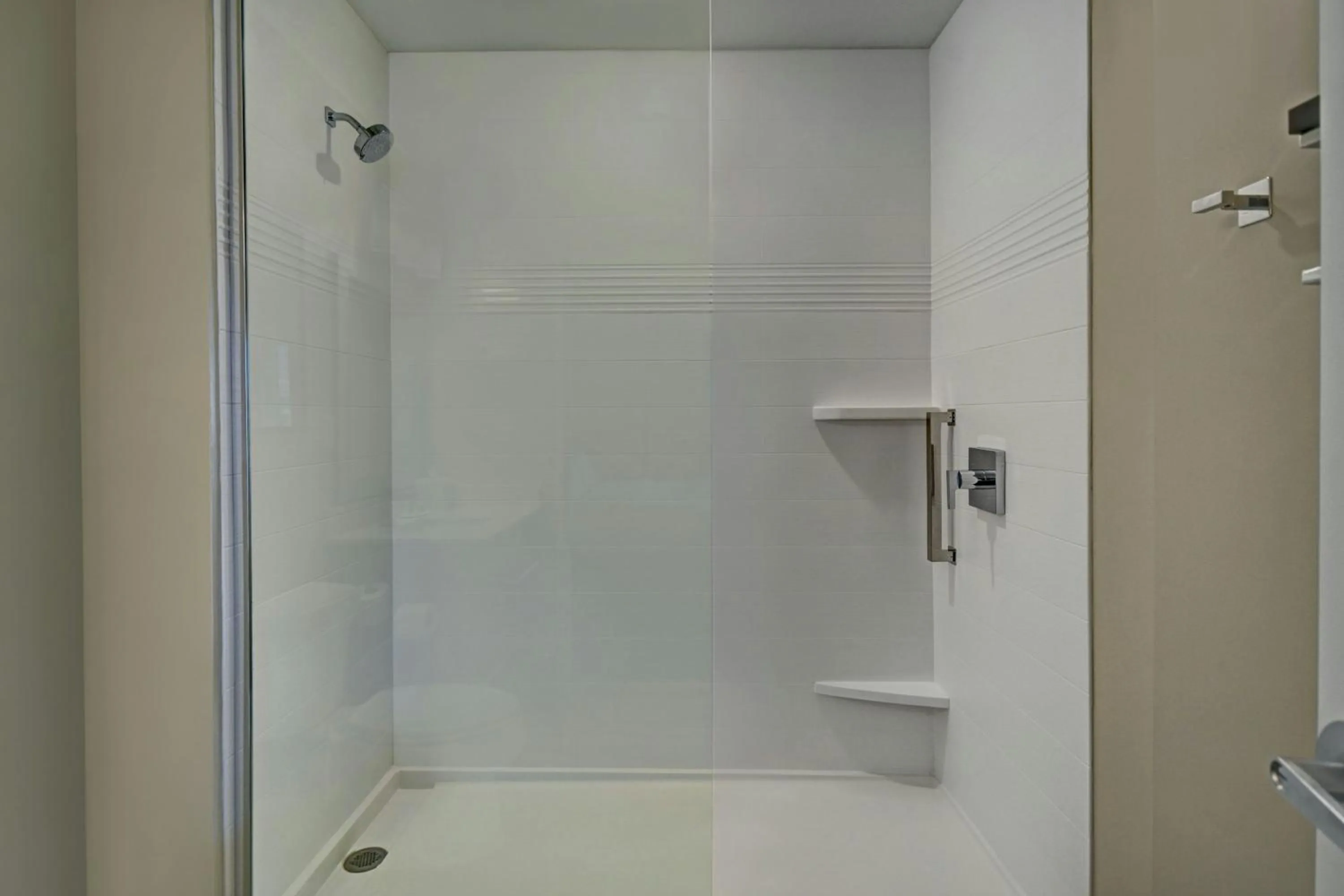 Bathroom in TownePlace Suites by Marriott Grand Rapids Wyoming