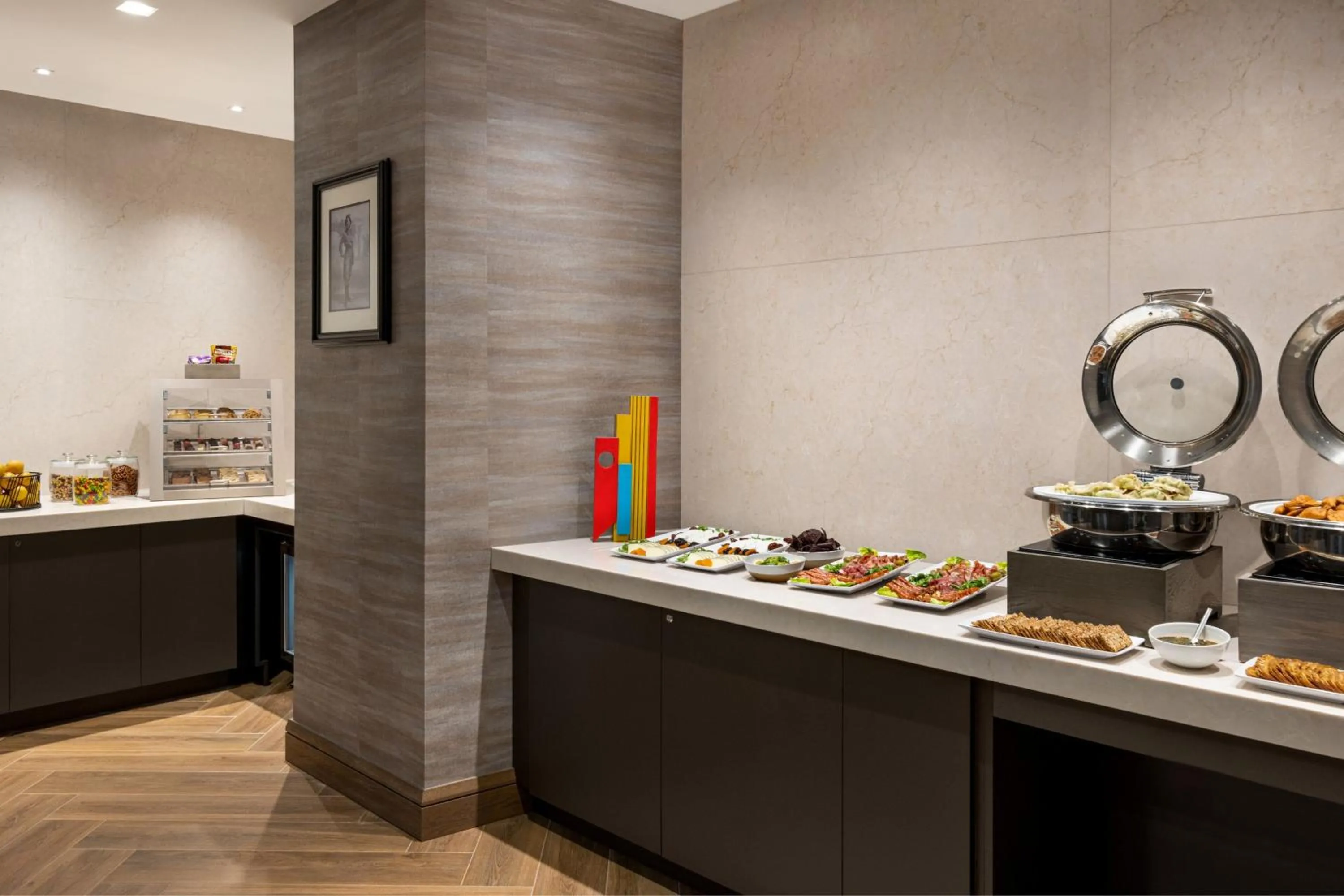 Lounge or bar in Marriott New York JFK Airport