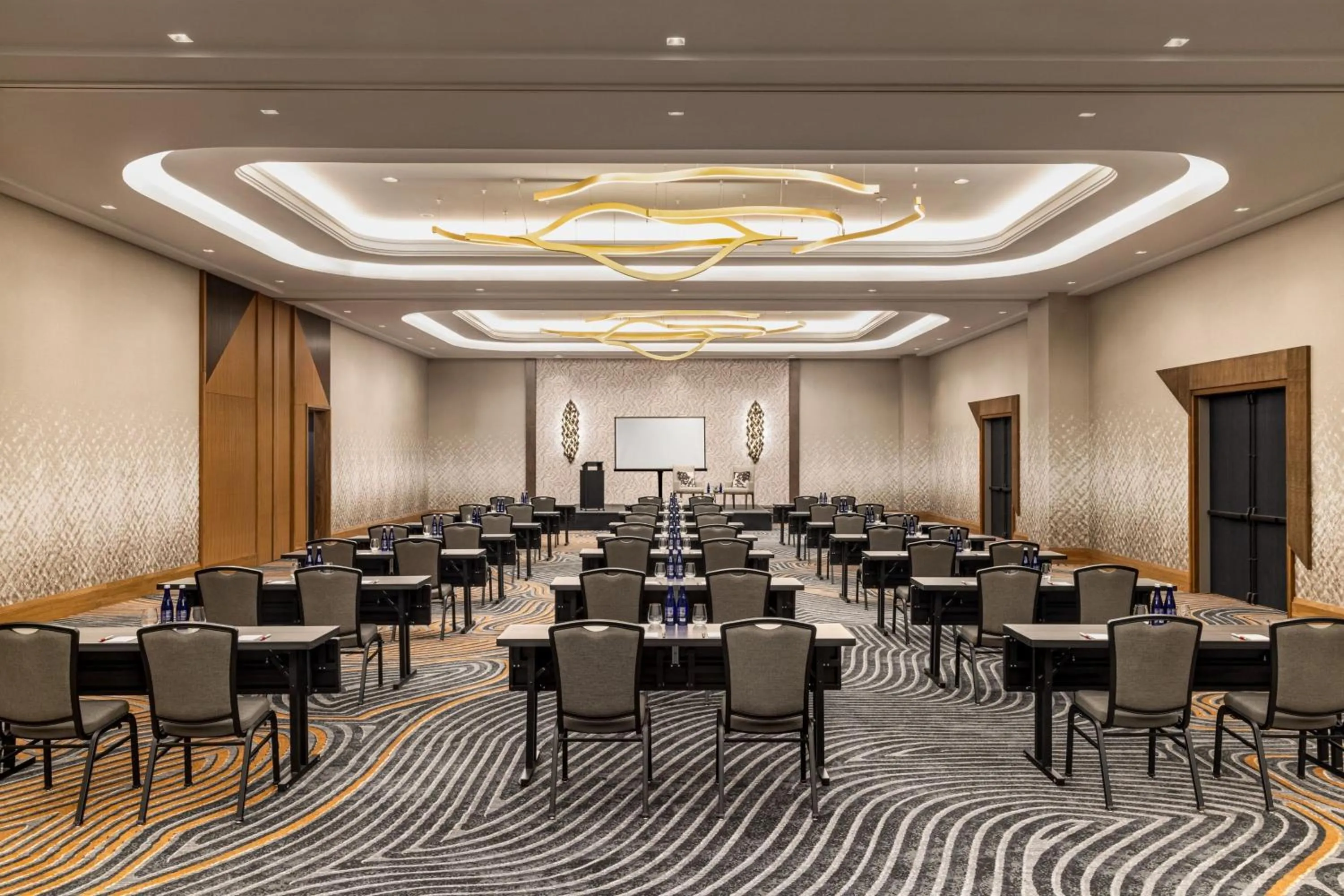 Meeting/conference room in Marriott New York JFK Airport