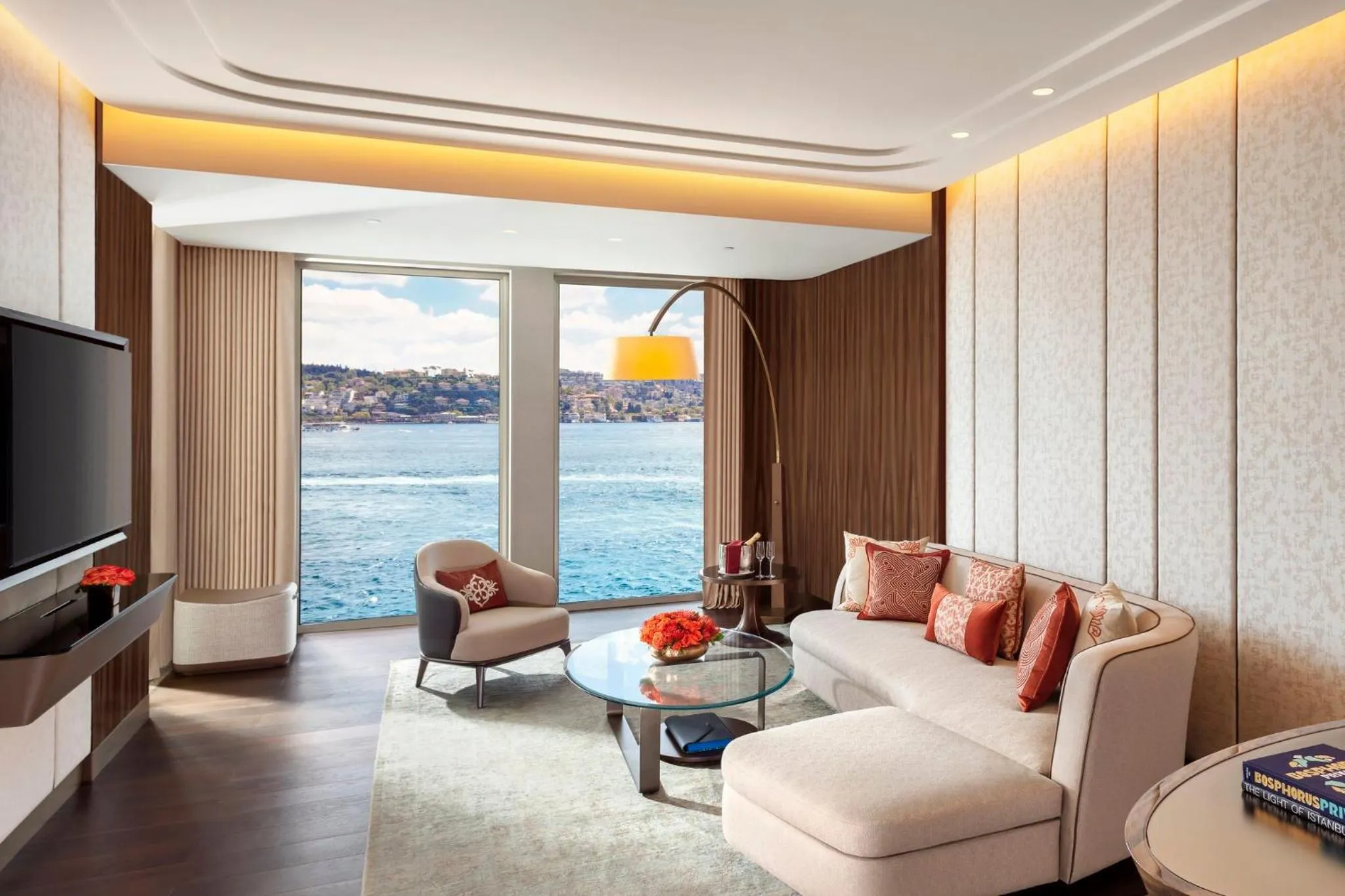 Photo of the whole room in Mandarin Oriental Bosphorus, Istanbul