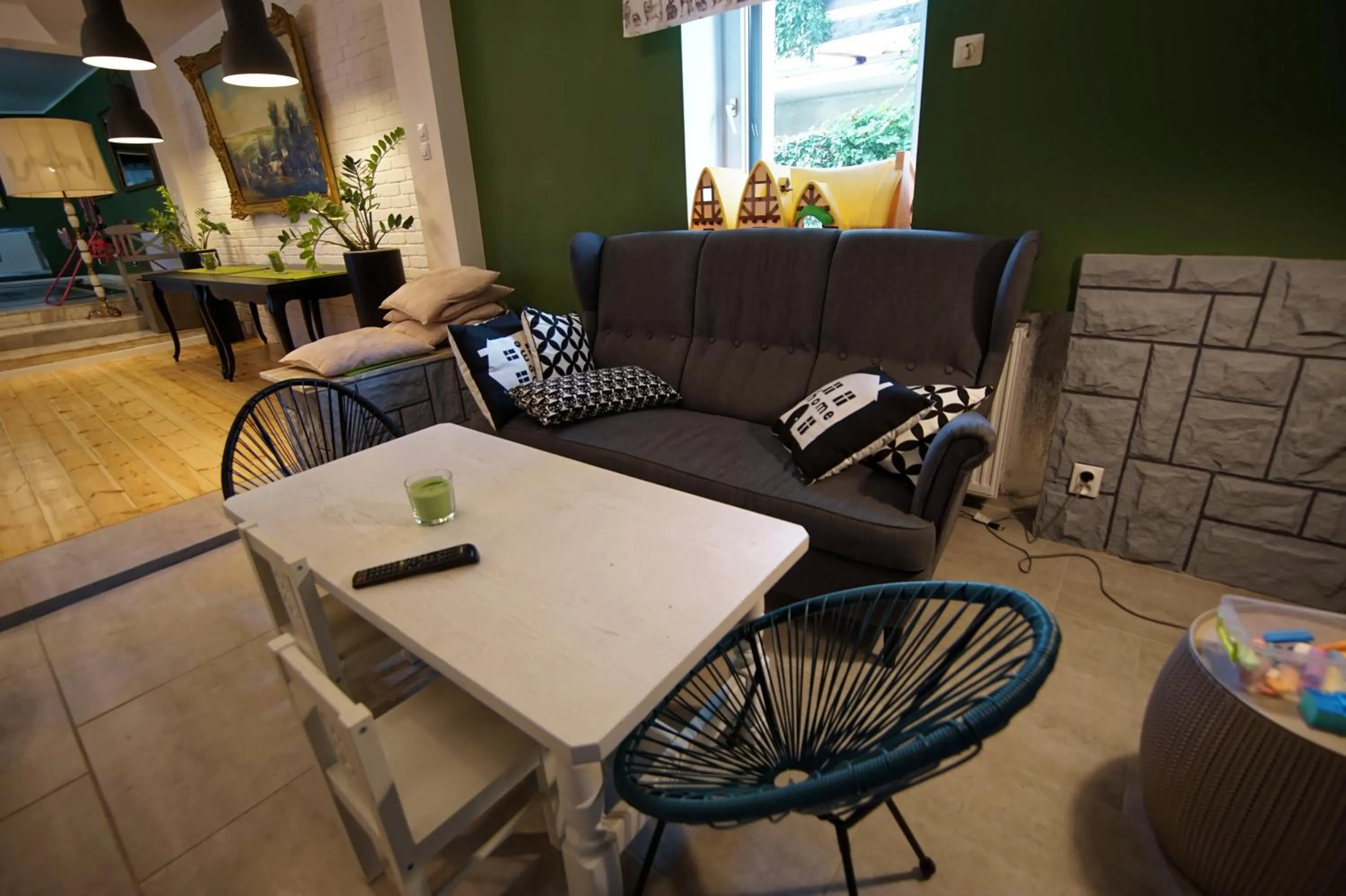 Communal lounge/ TV room in Willa Weneda