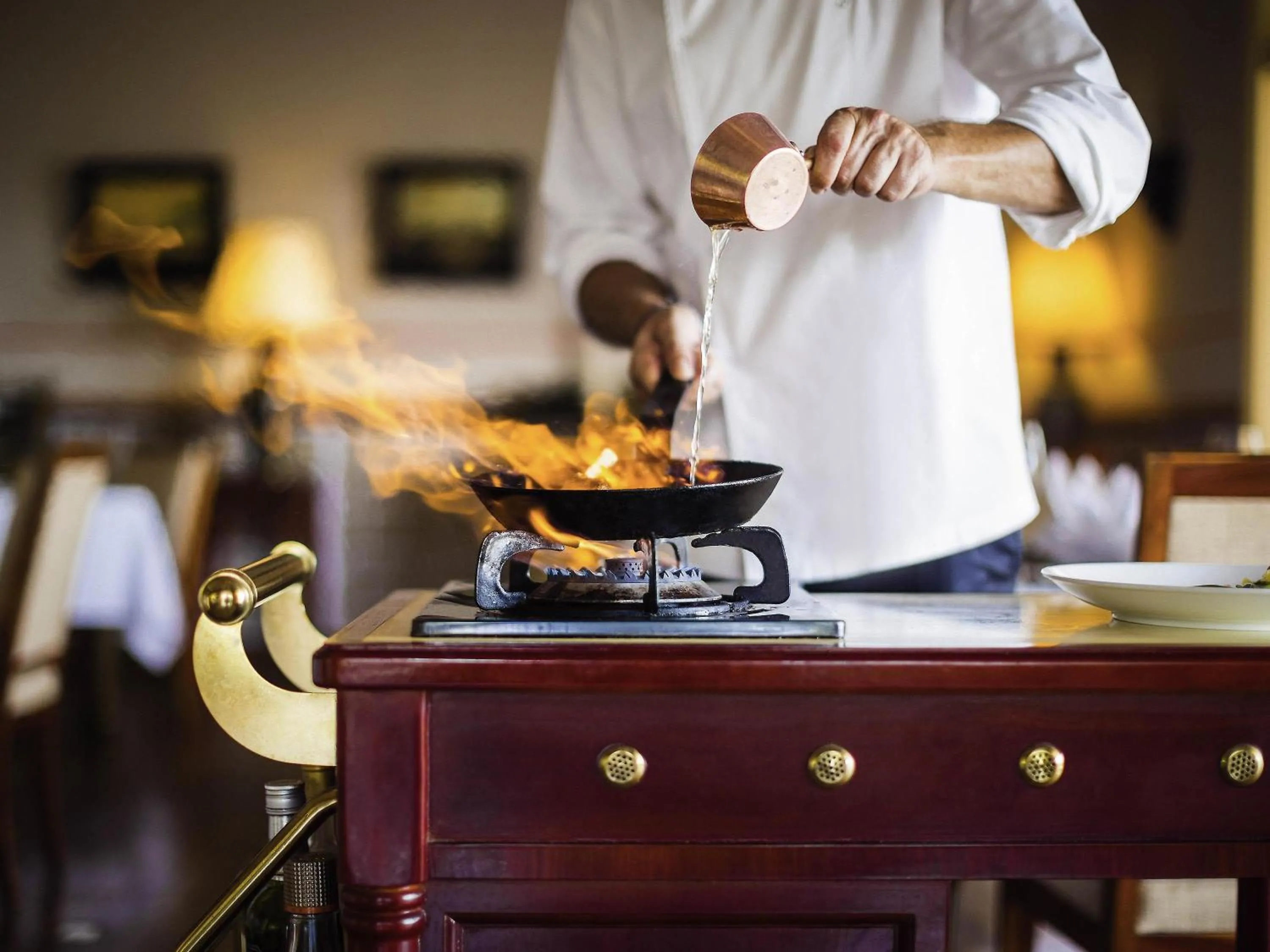 Lounge or bar in La Veranda Resort Phu Quoc - MGallery