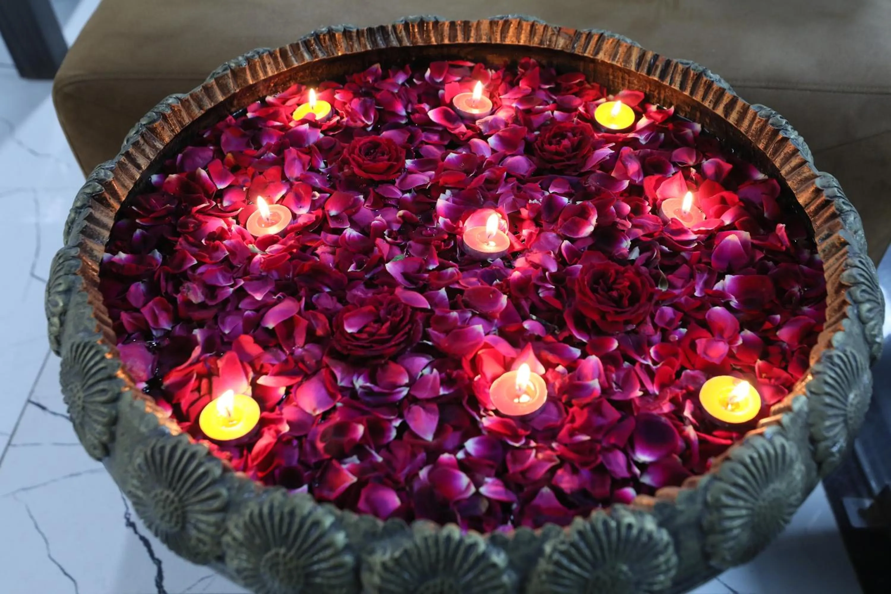 Restaurant/places to eat in Sky Suites Huda City Center