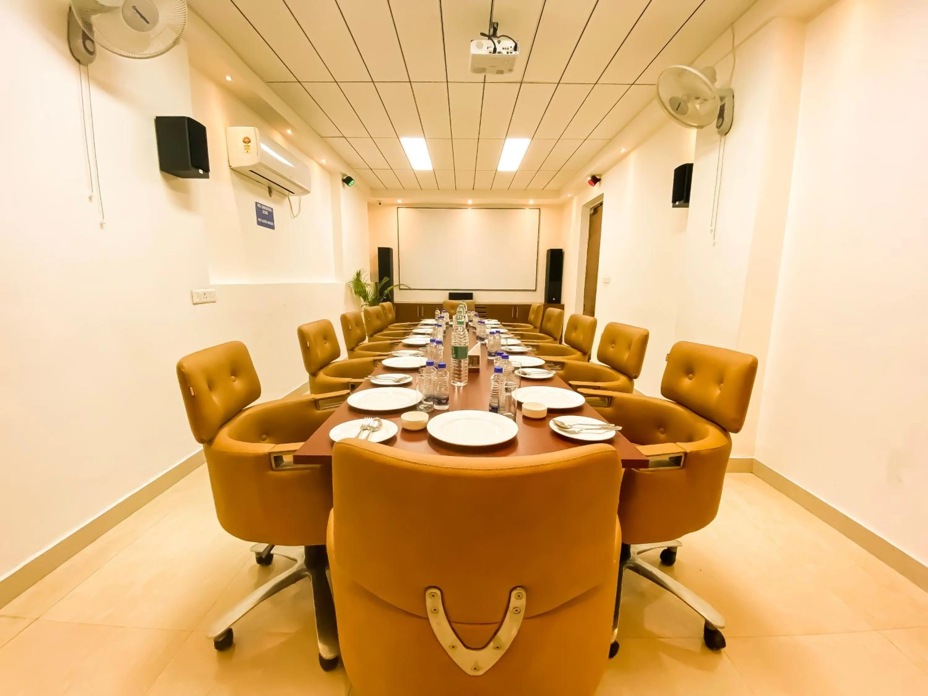 Meeting/conference room in Sky Suites Huda City Center