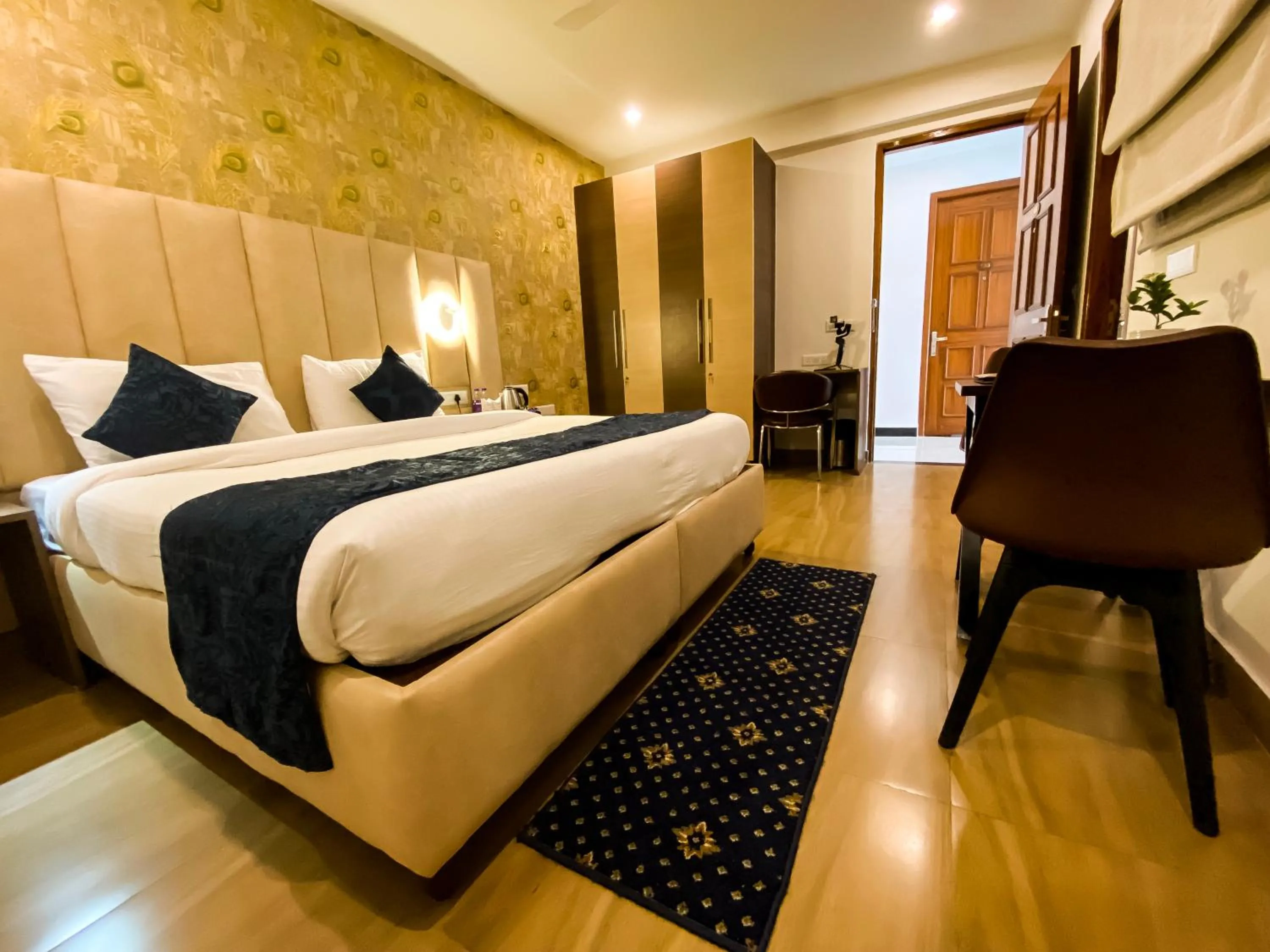 Bedroom, Bed in Sky Suites Huda City Center