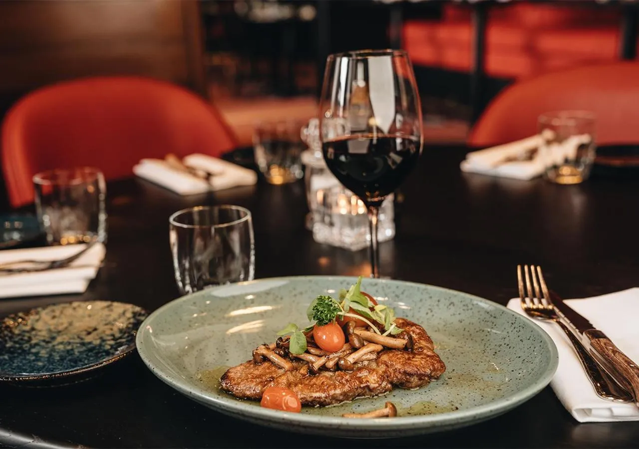 Restaurant/places to eat in ProfilHotels Halmstad Plaza