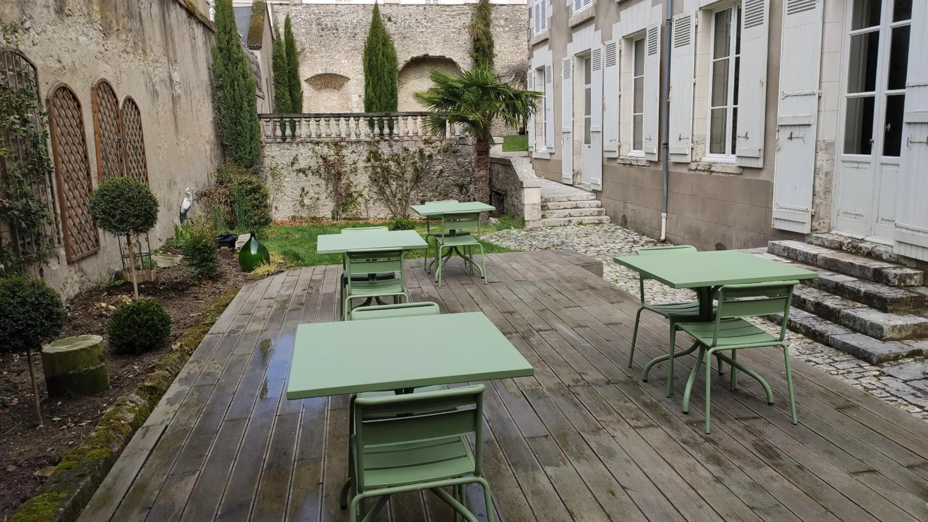 Patio in DEMEURE DES CORDELIERS avec parking privé