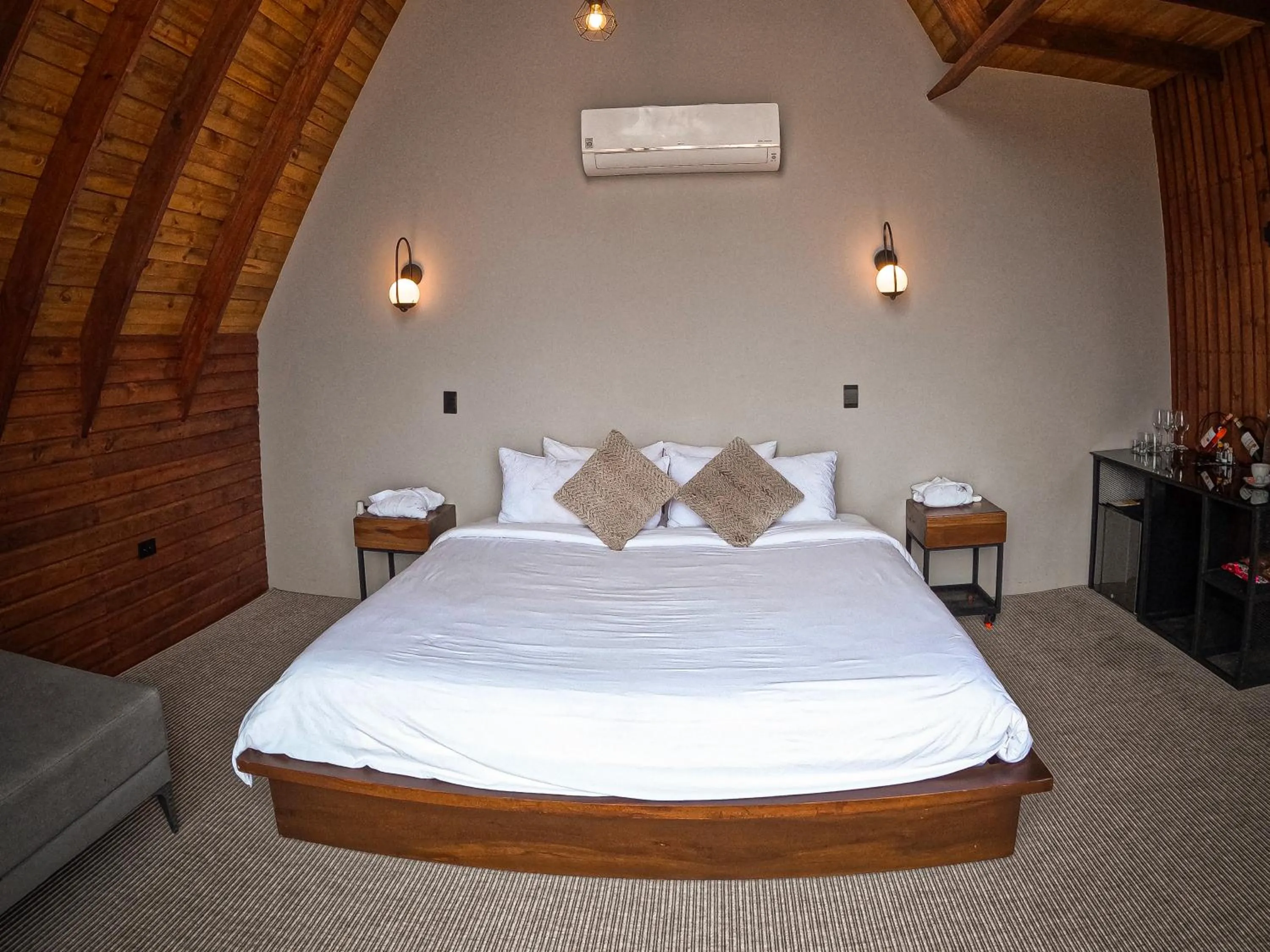 Bed in La Cima Eco Hotel