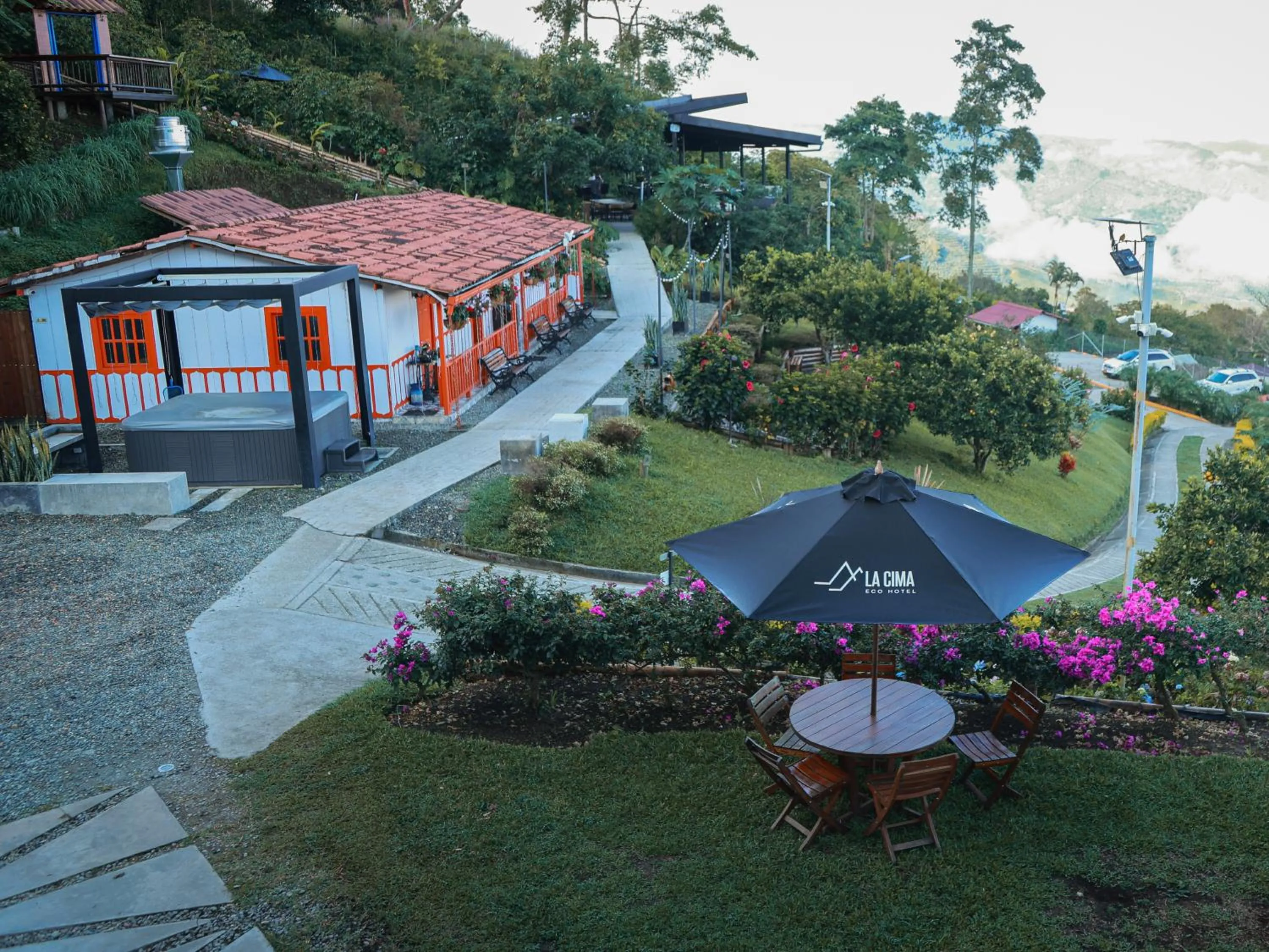 La Cima Eco Hotel