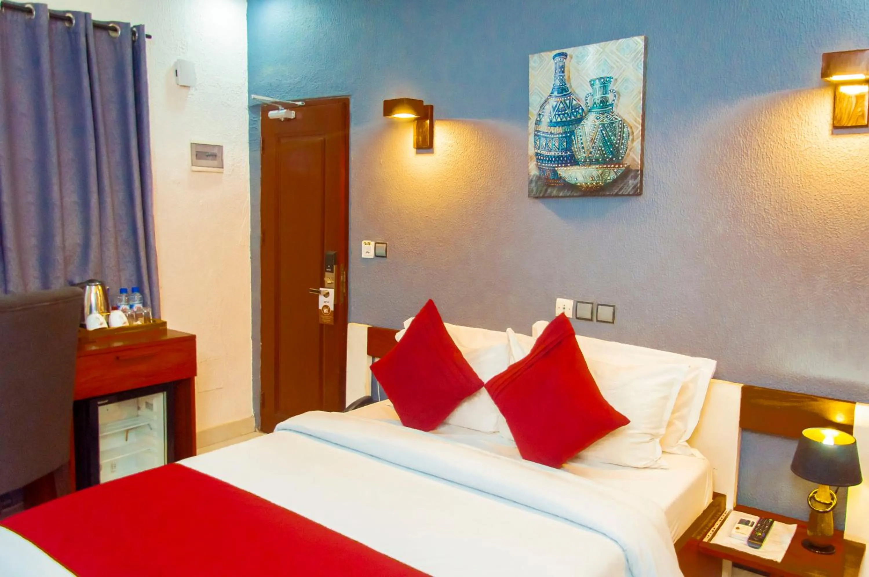 View (from property/room), Bed in Hotel La Casa Cielo