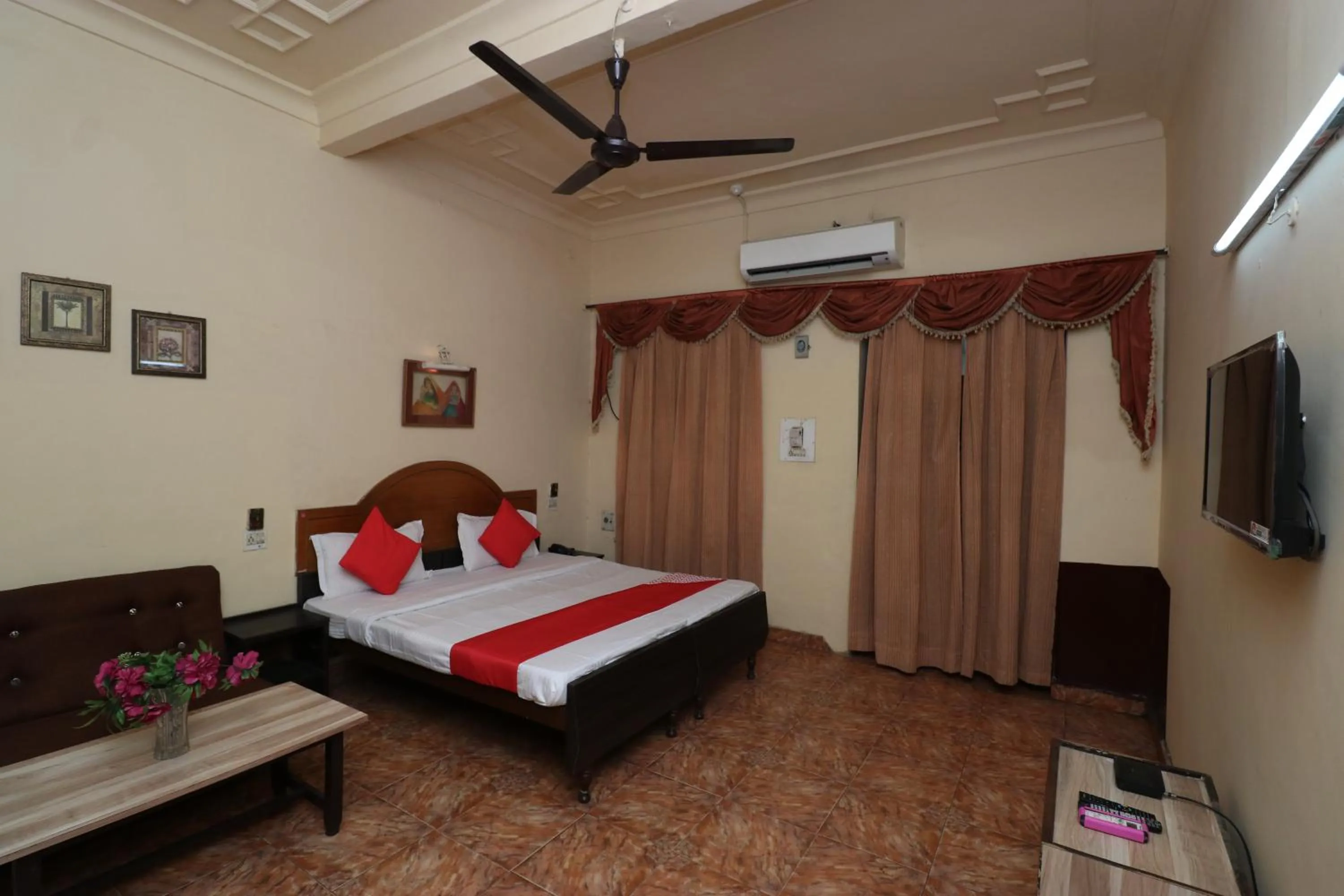 Bed in Central Hotel