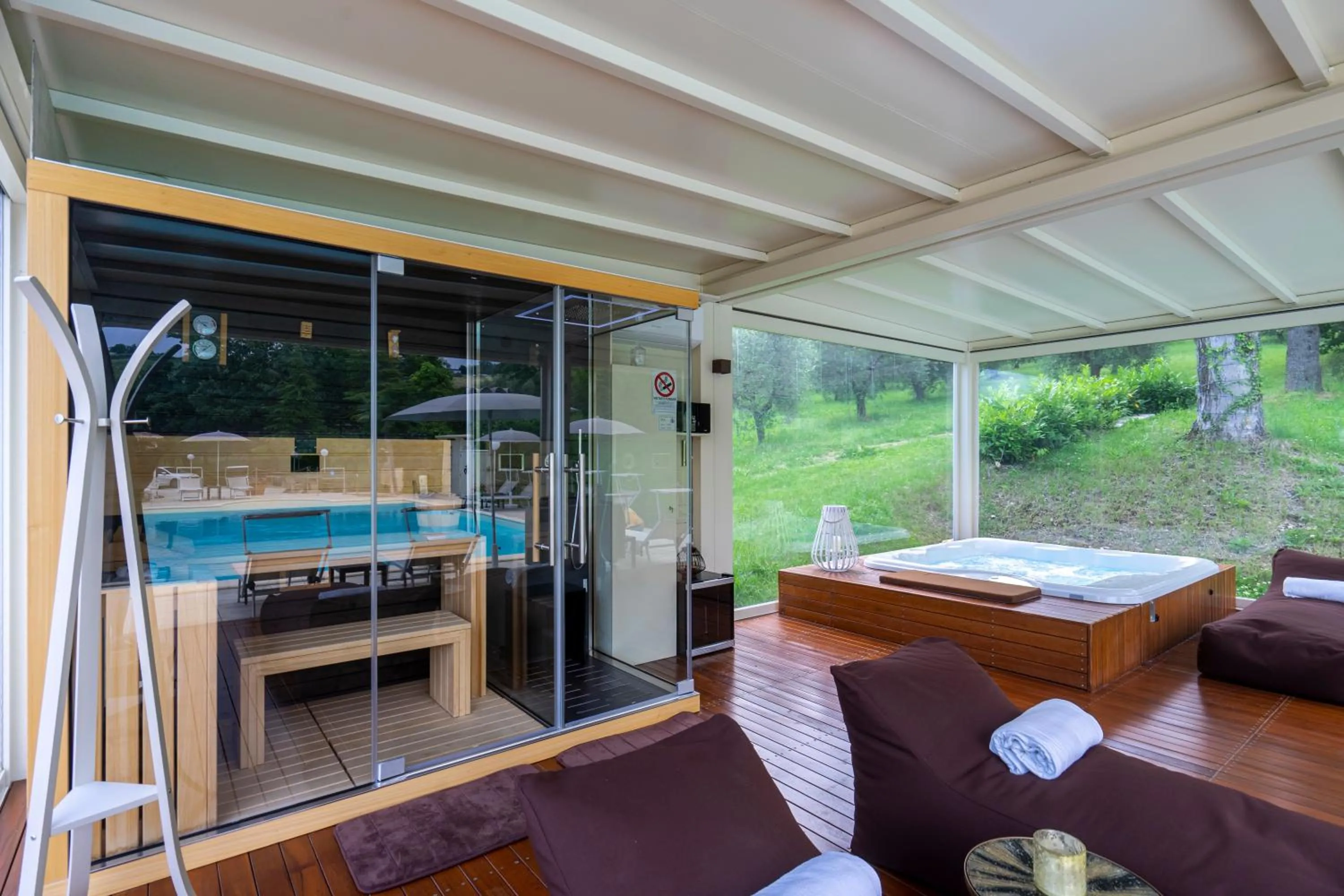 Hot Tub in Villa Ca' Viola Rimini