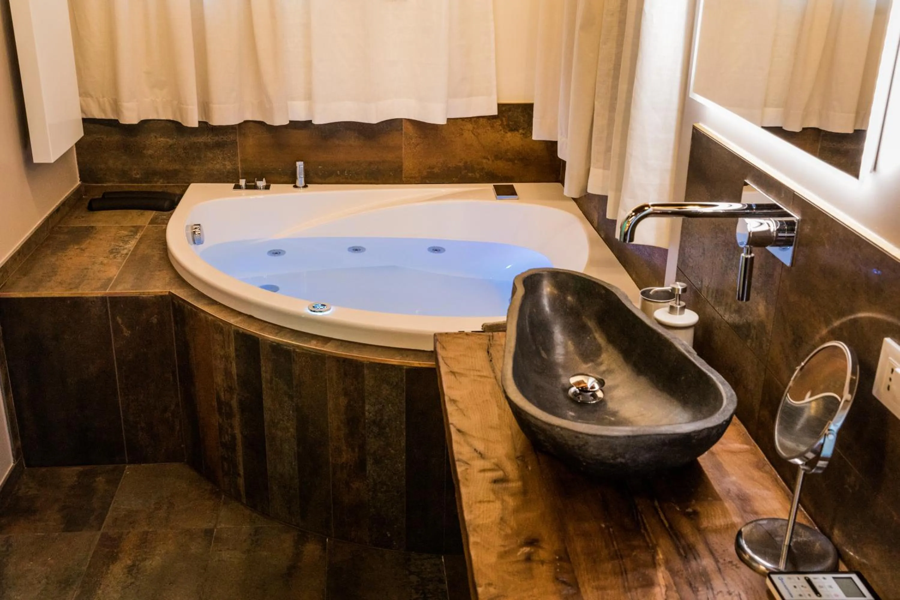 Hot Tub in Villa Ca' Viola Rimini