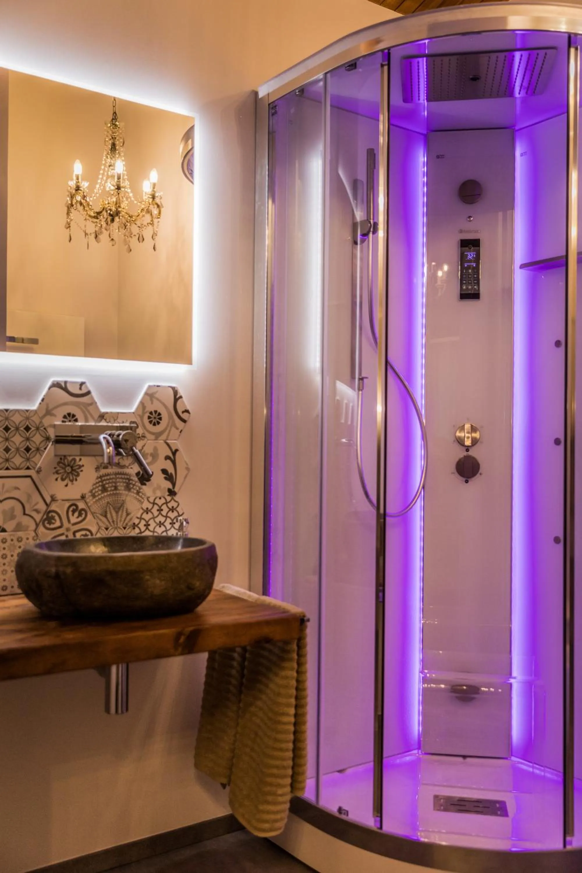 Shower in Villa Ca' Viola Rimini