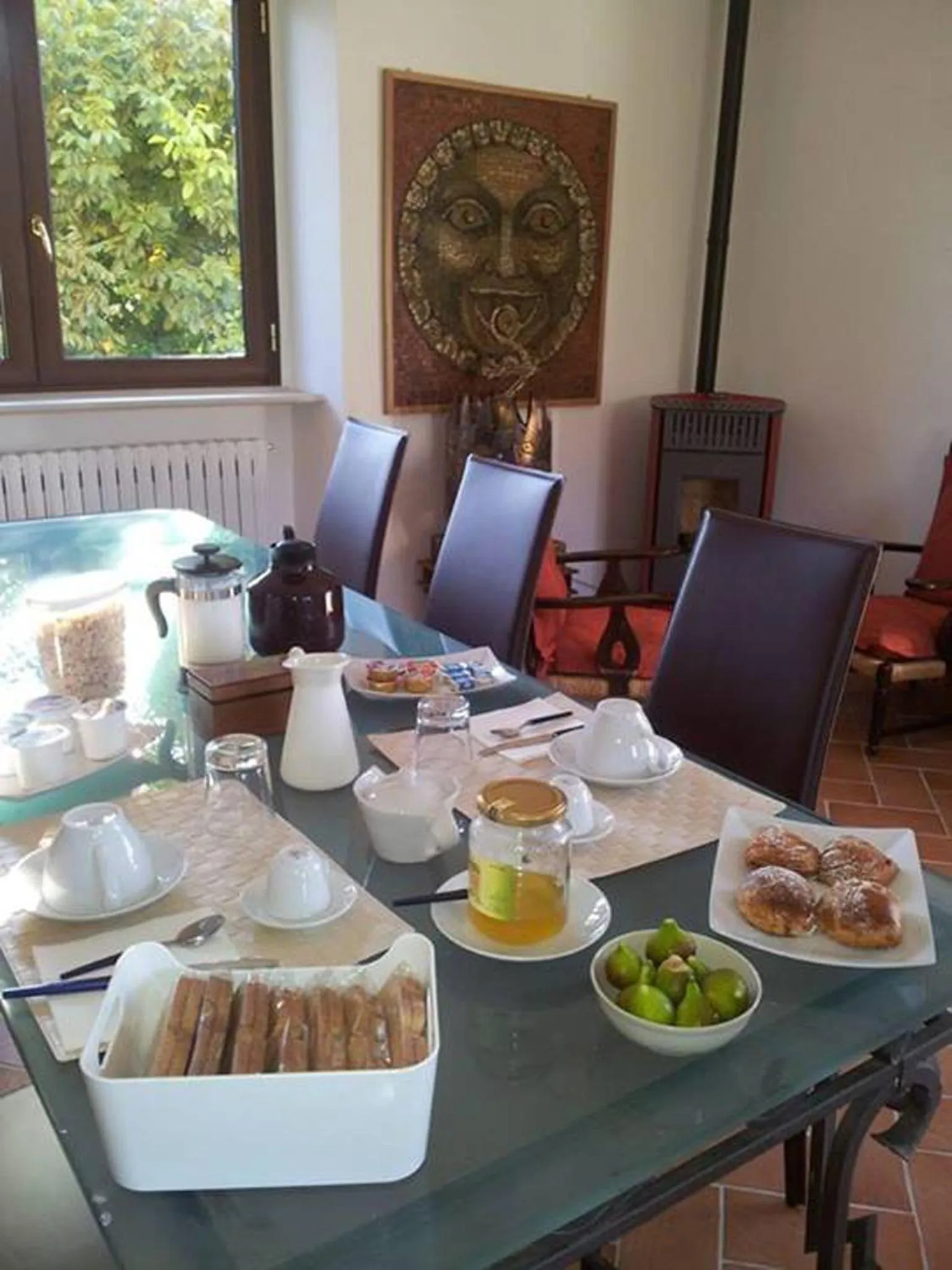 Continental breakfast in La Sorgente