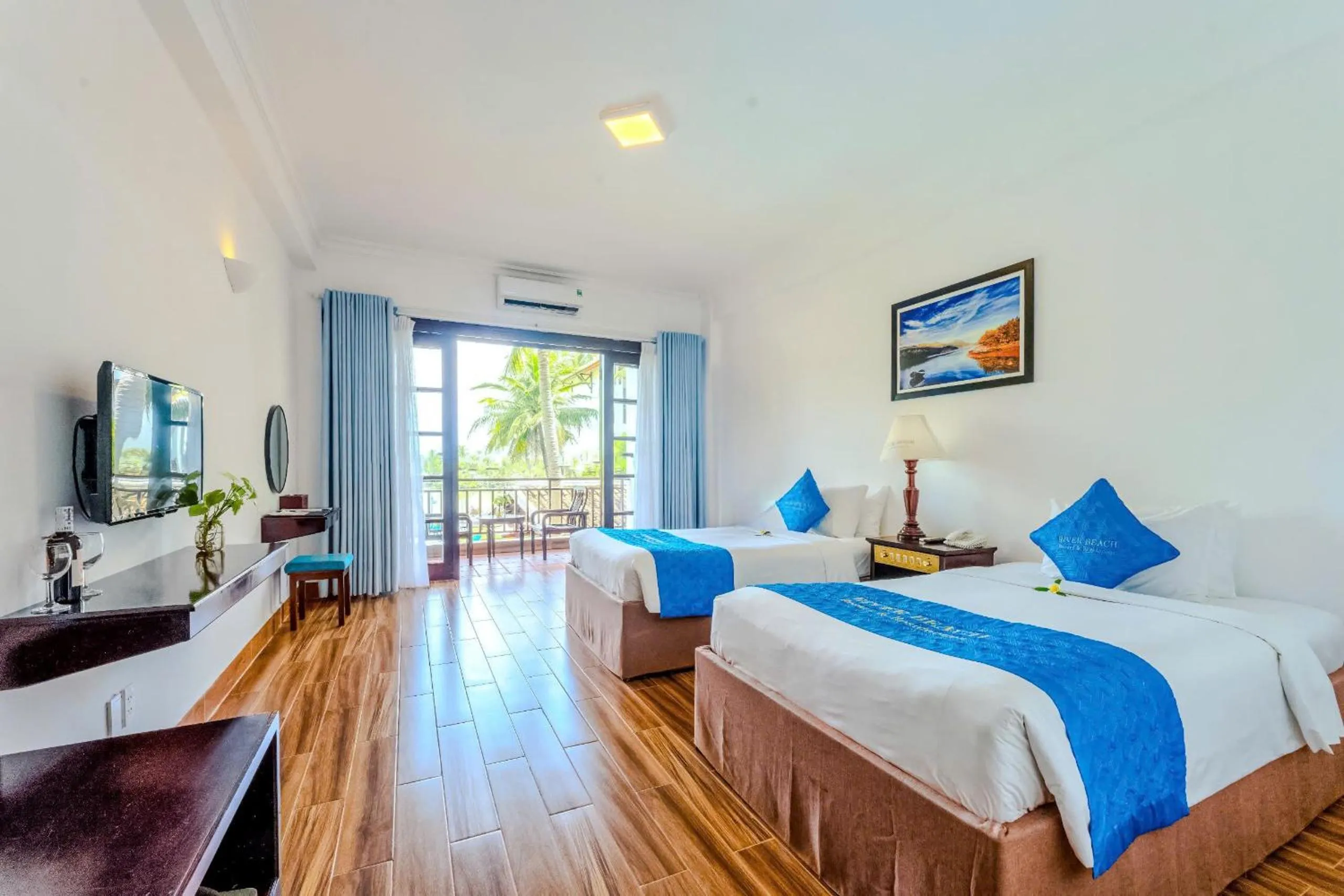 Bed in River Beach Resort & Residences