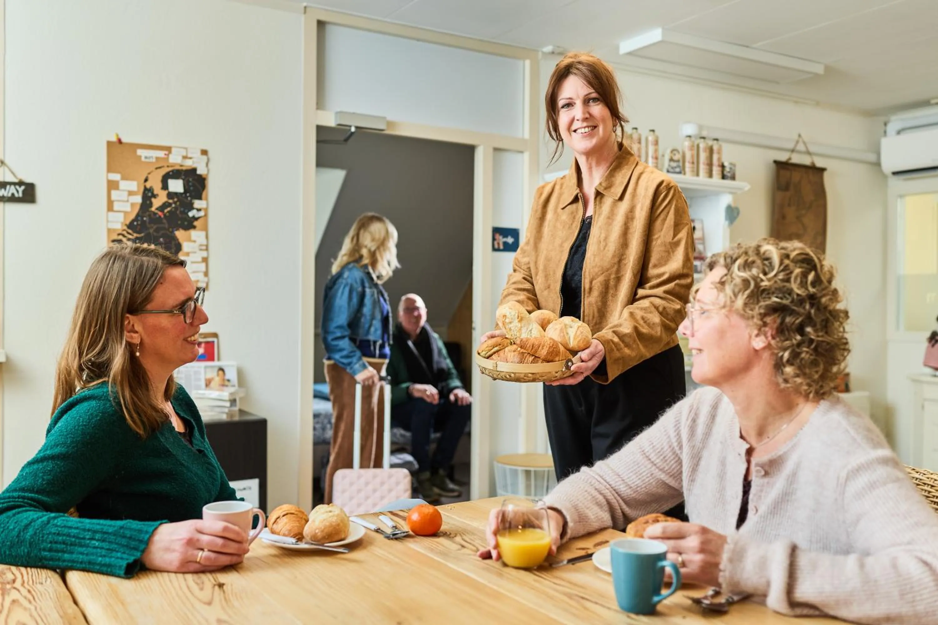 Dining area in B&B Hartje Spakenburg