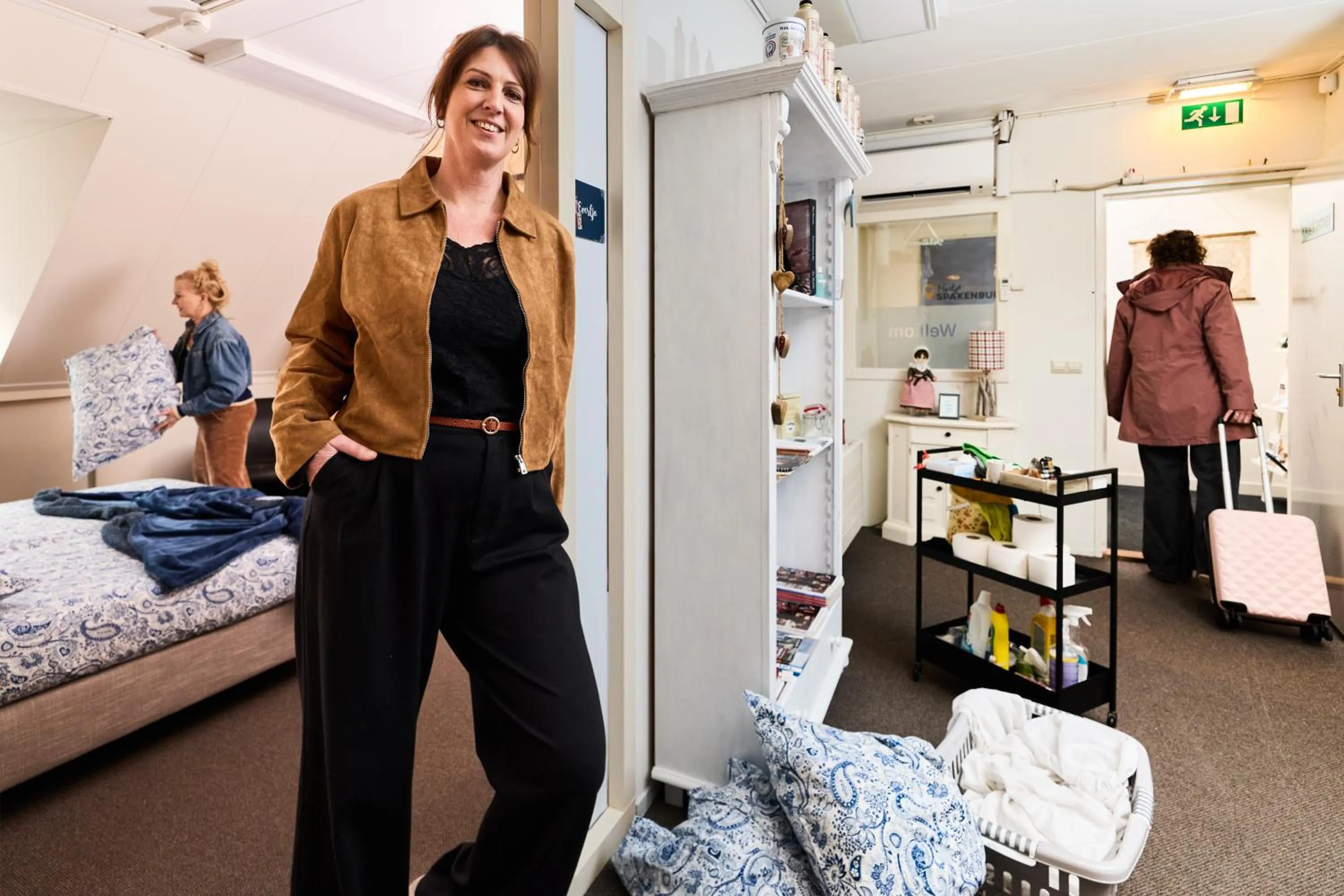 Property building, Bed in B&B Hartje Spakenburg