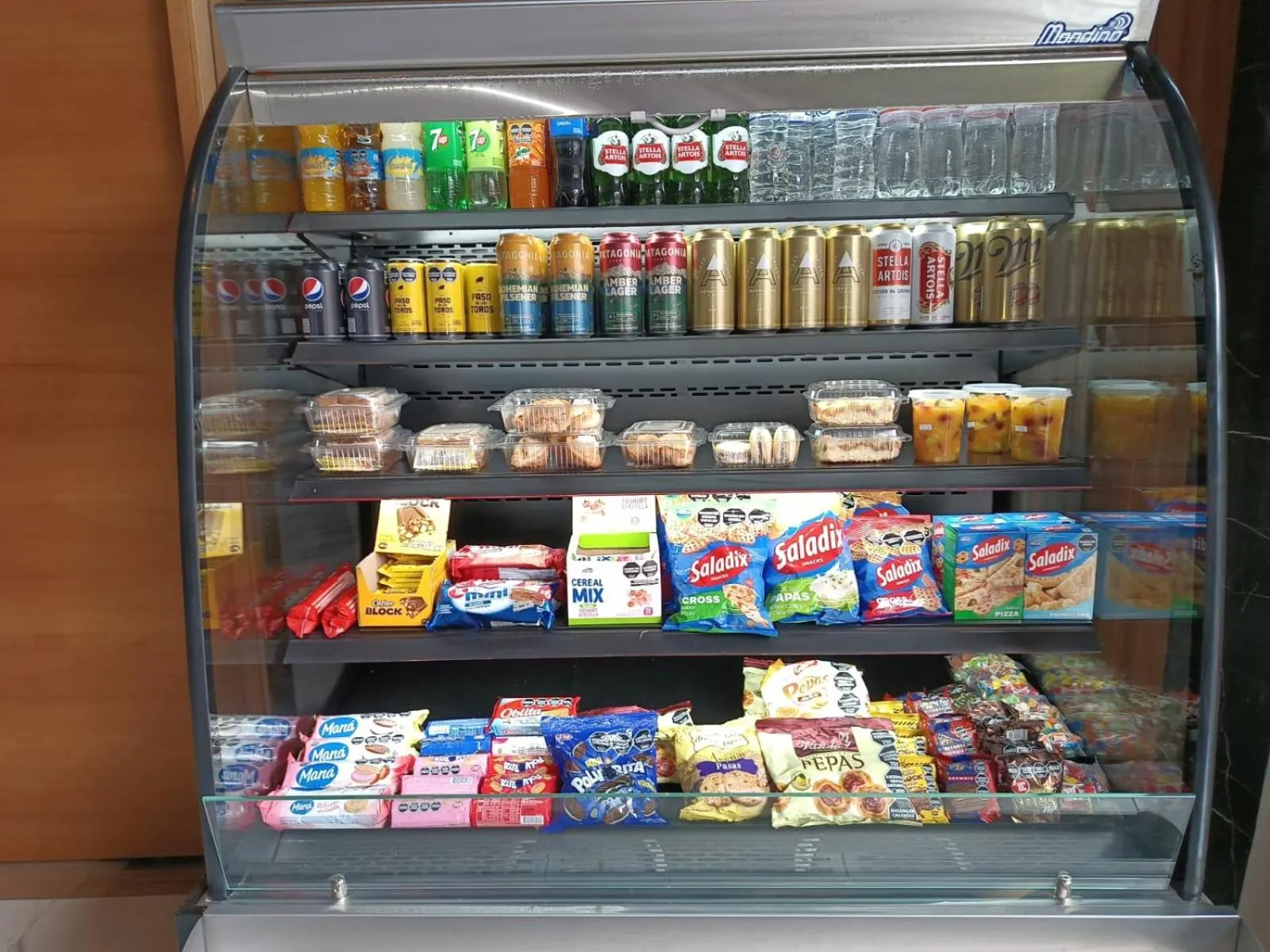 Restaurant/places to eat in Hotel Soho Suites