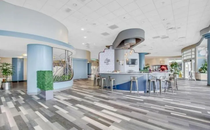 Lounge or bar in Beachfront Bliss at Ocean Walk Resort - Unit 1701