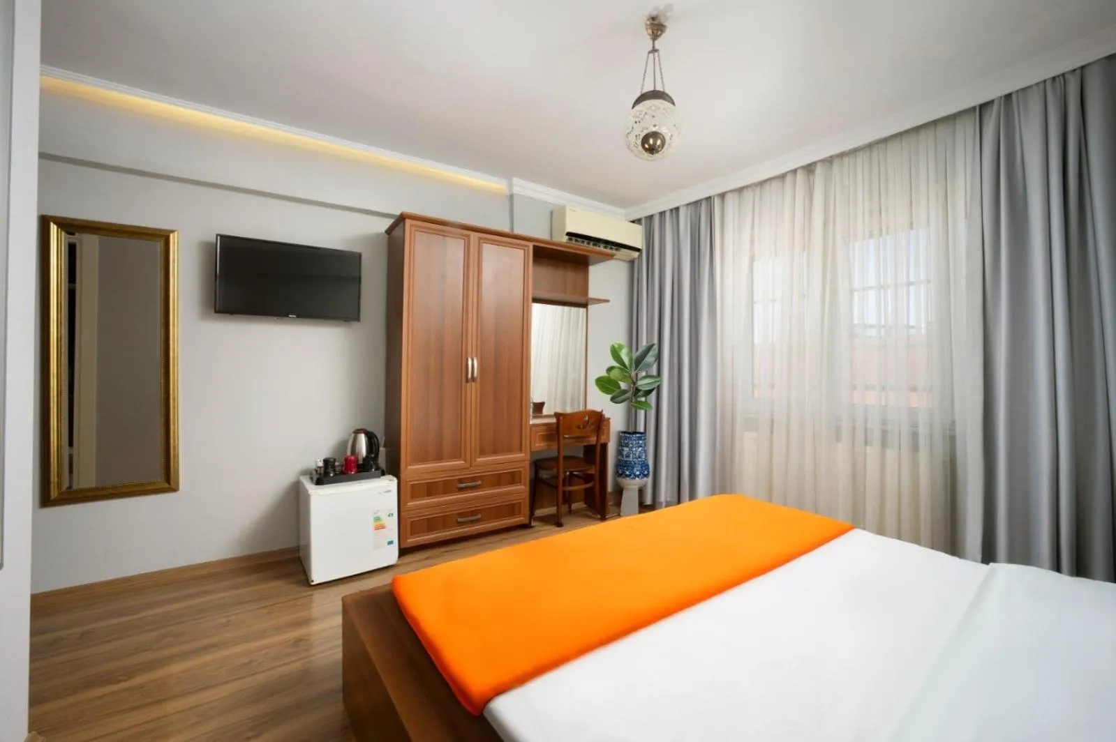 TV and multimedia, Bed in Sultanahmet Enjoyer Suites