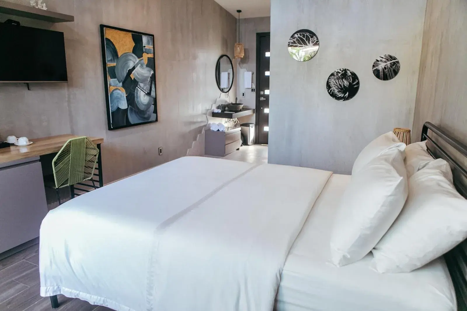 Queen Room - Disability Access in Mother Earth Luxury Boutique Hotel, Restaurant & Spa Queen Room - Disability Access in Mother Earth Luxury Boutique Hotel, Restaurant & Spa