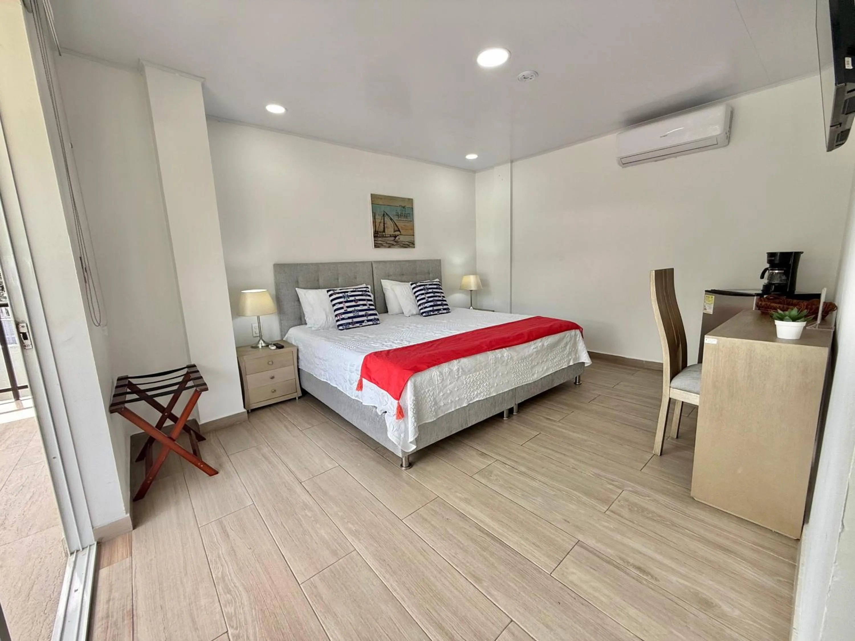 Hotel Mar de Corales By CAJASAI