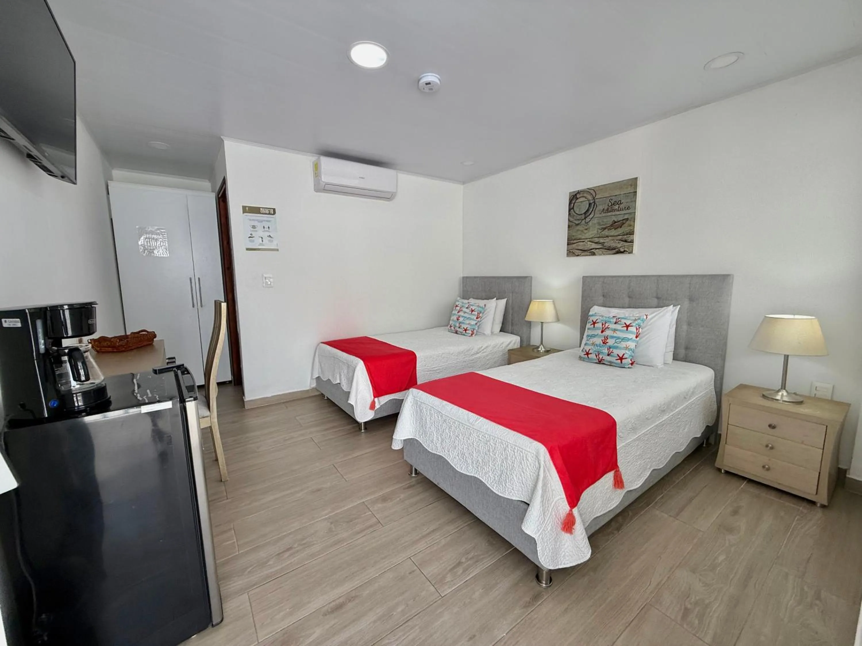 Standard Twin Room in Hotel Mar de Corales By CAJASAI