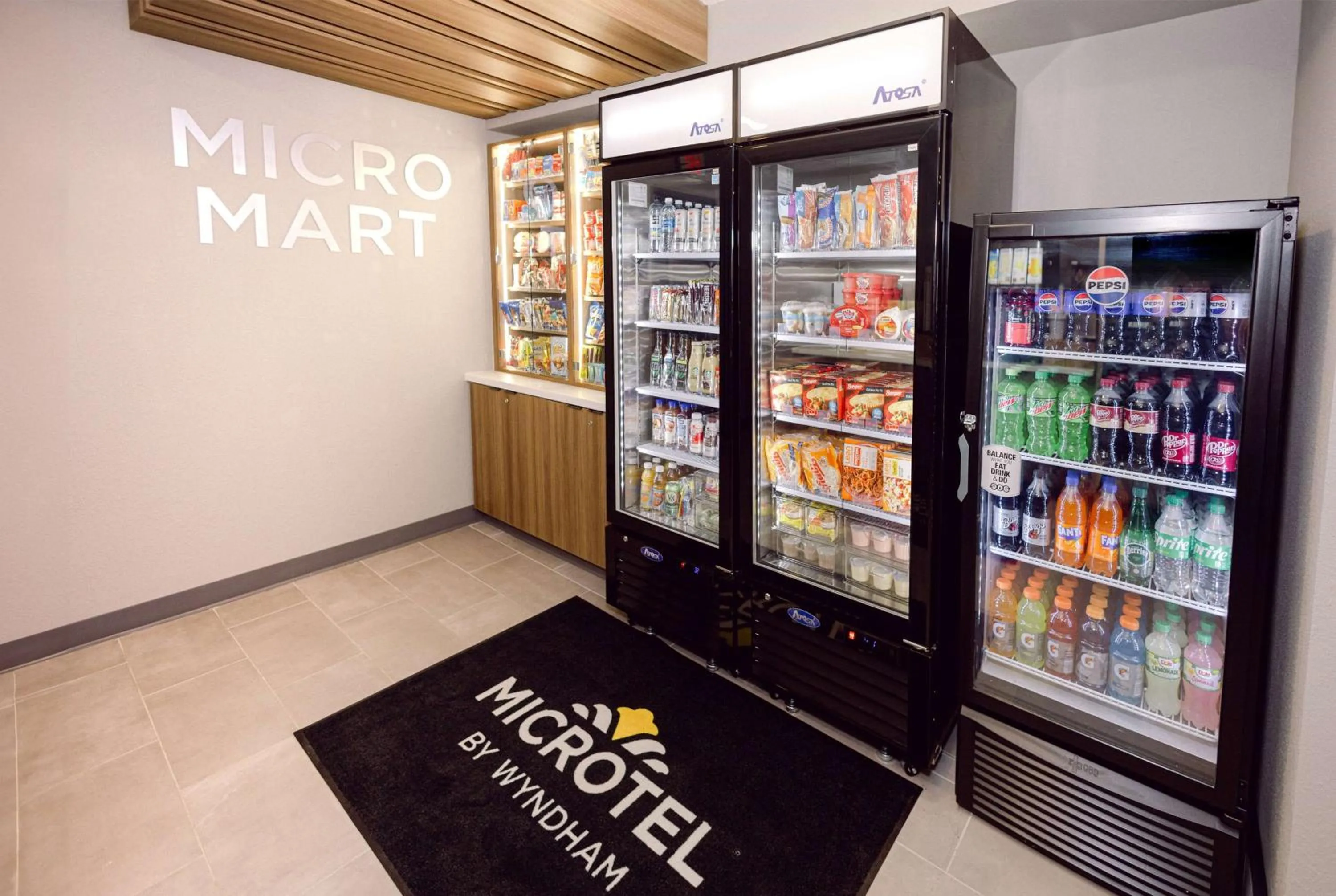 Food and drinks in Microtel Inn & Suites Springville