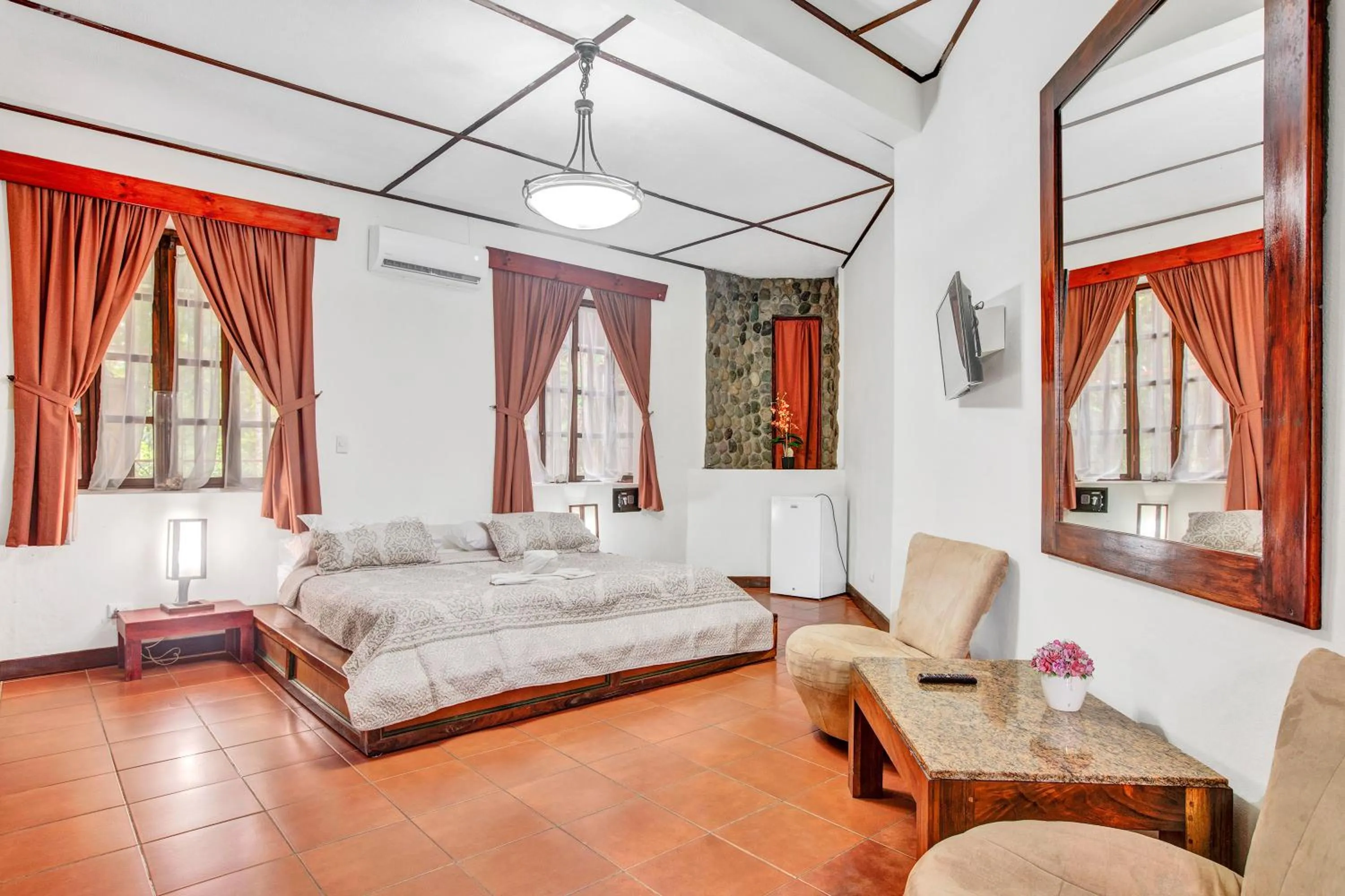 View (from property/room), Bed in Hotel Playa Bejuco