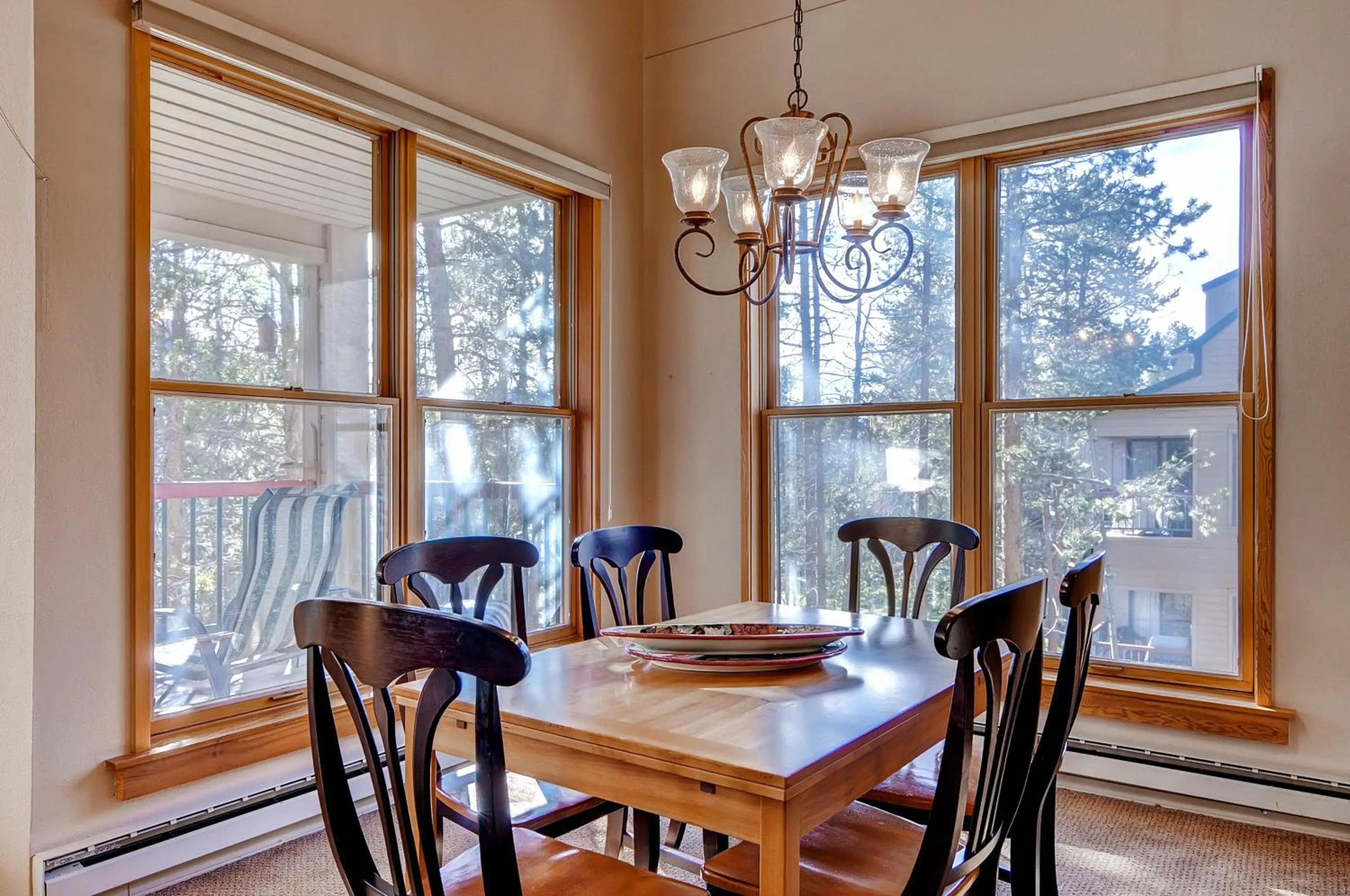 Dining area in Aspen Ridge Condominiums by Keystone Resort