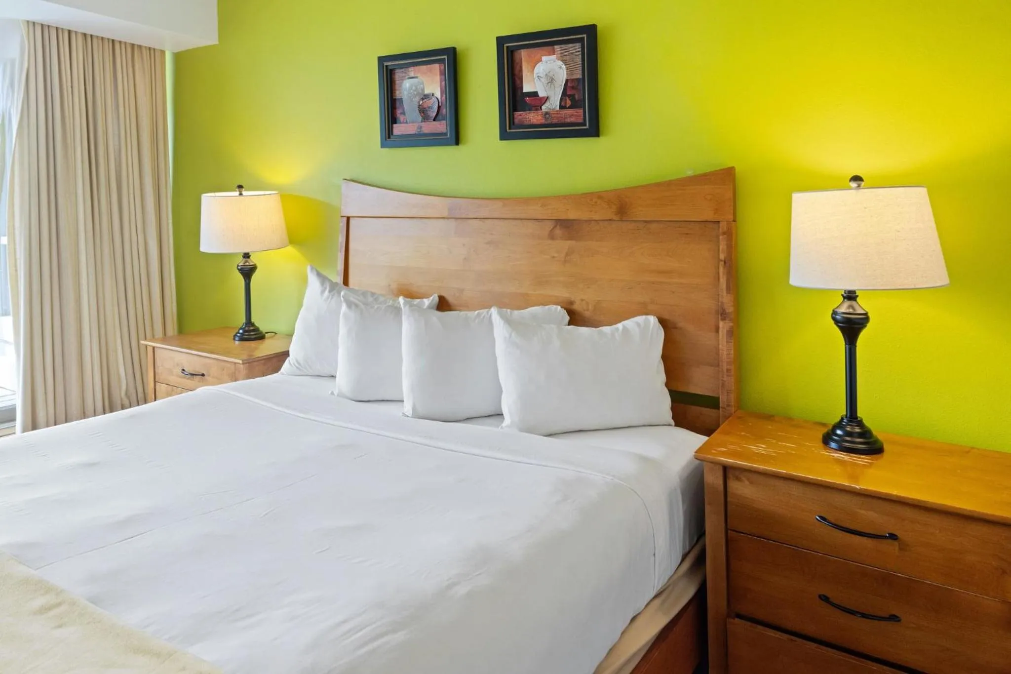 Bedroom, Bed in Aspen Ridge Condominiums by Vail Resorts