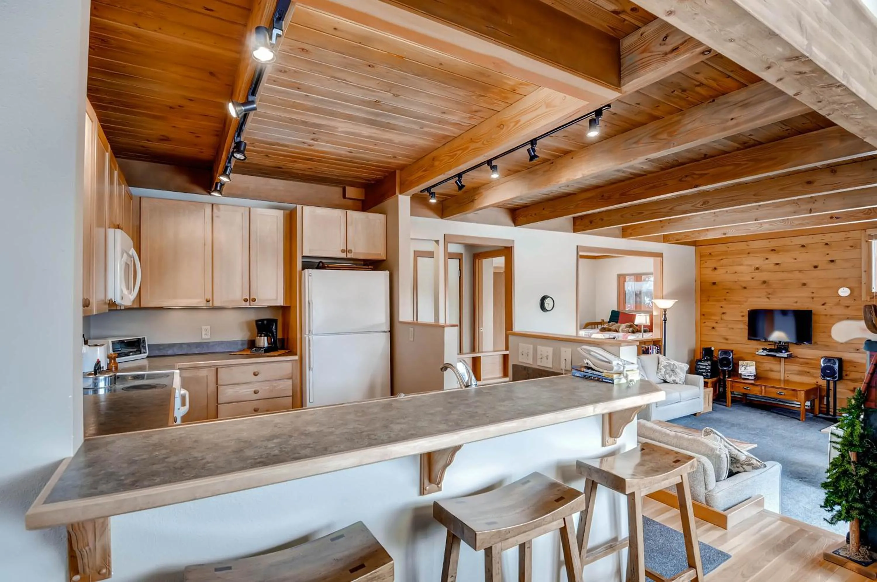 Kitchen or kitchenette in Aspen Ridge Condominiums by Keystone Resort