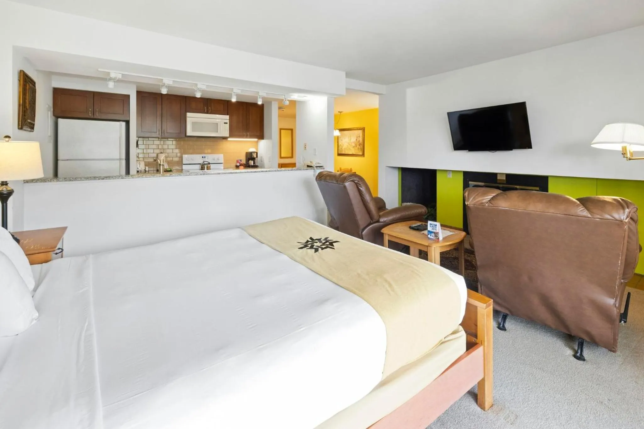 Bedroom, Bed in Aspen Ridge Condominiums by Vail Resorts