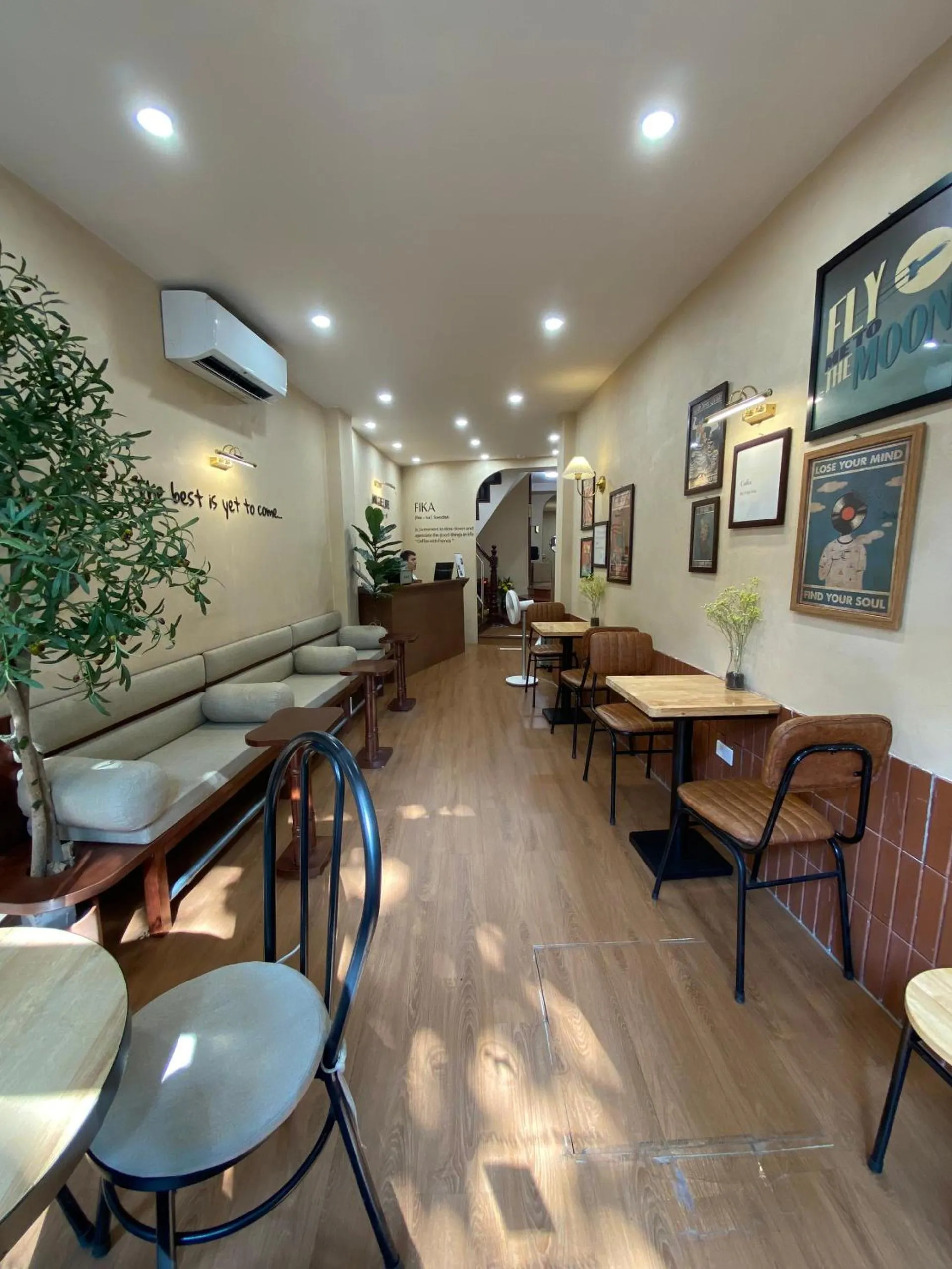 Restaurant/places to eat in Hanoi Street Hotel