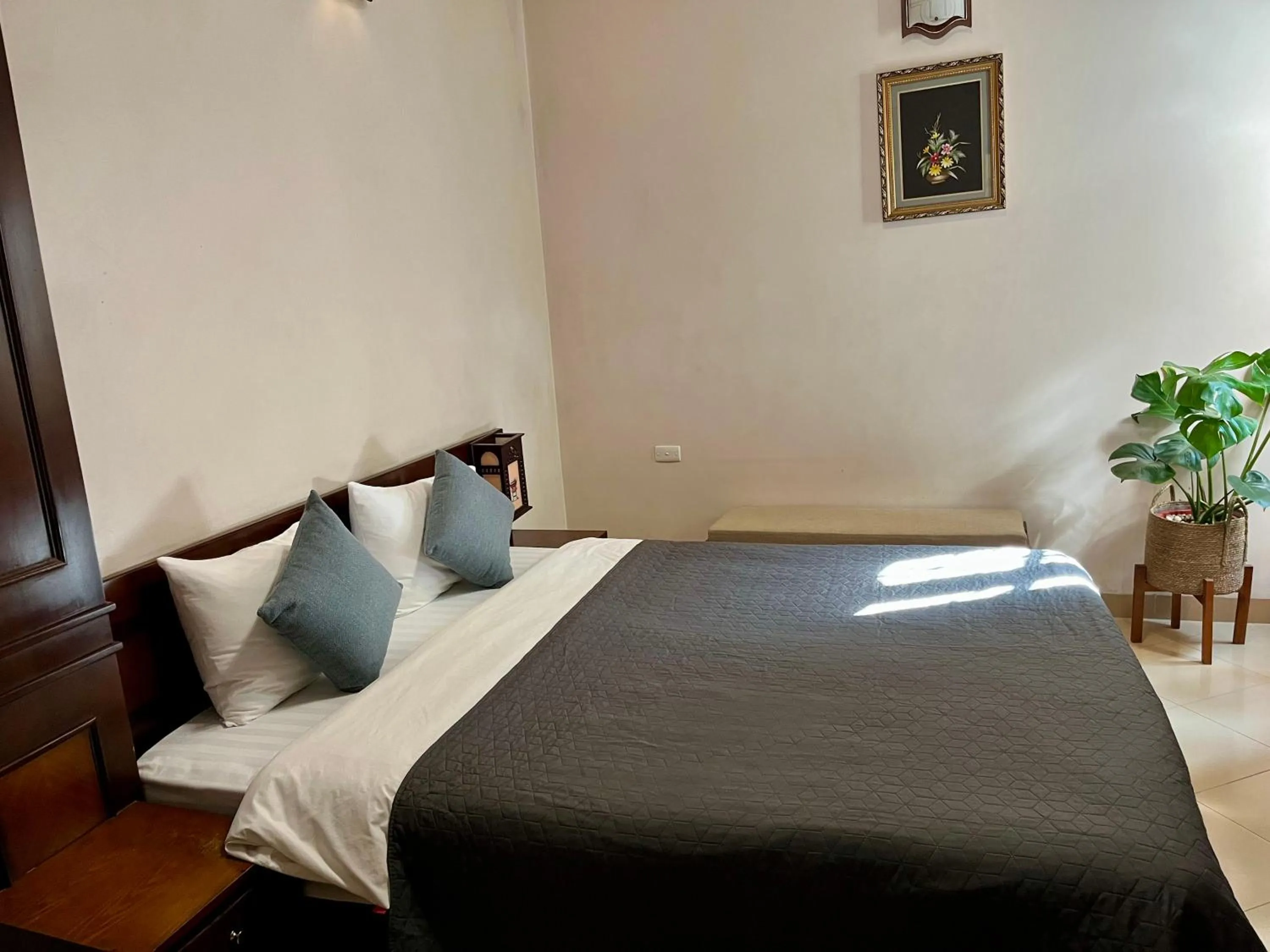 Bed in Hanoi Street Hotel