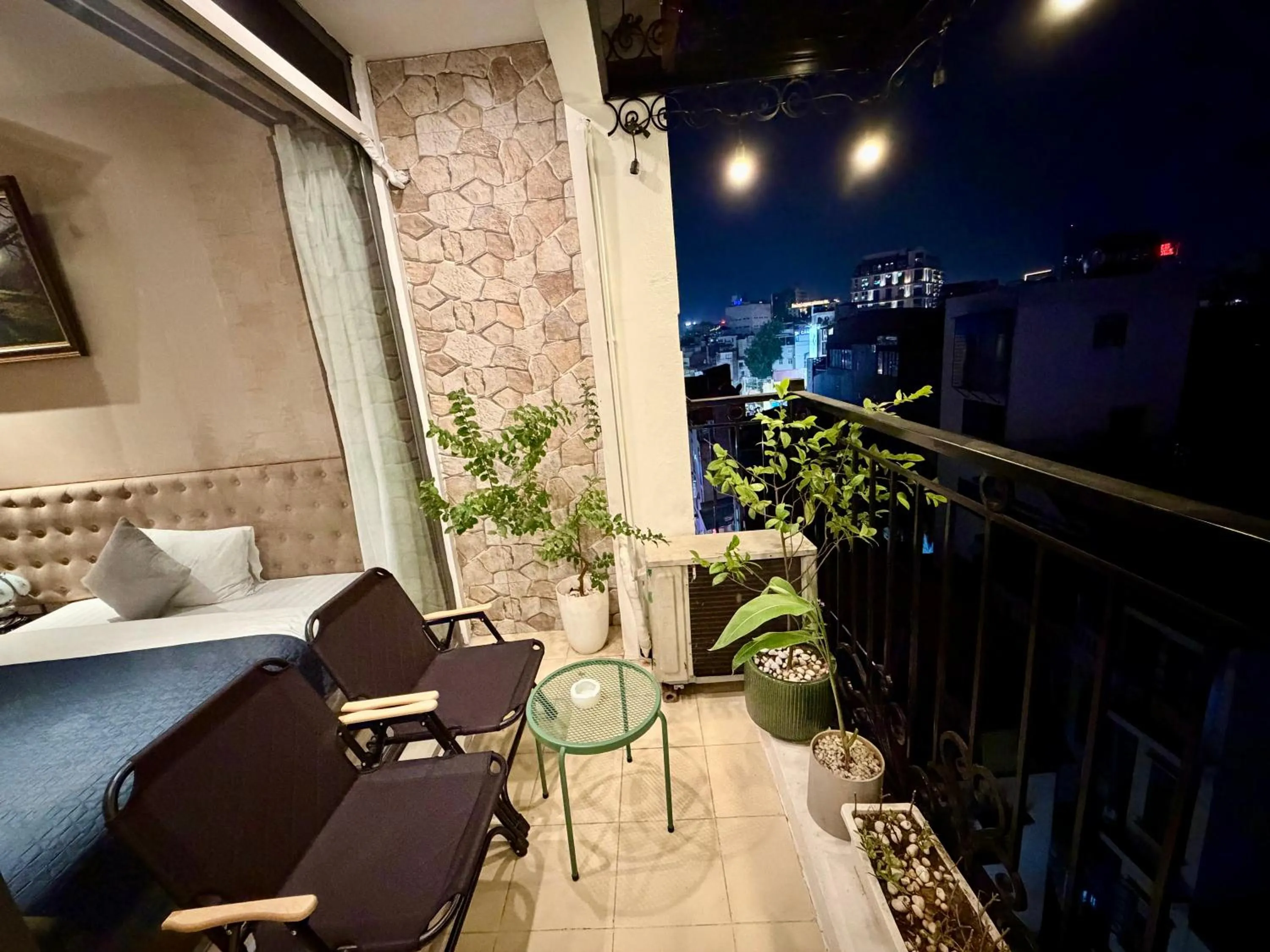 Hanoi Street Hotel